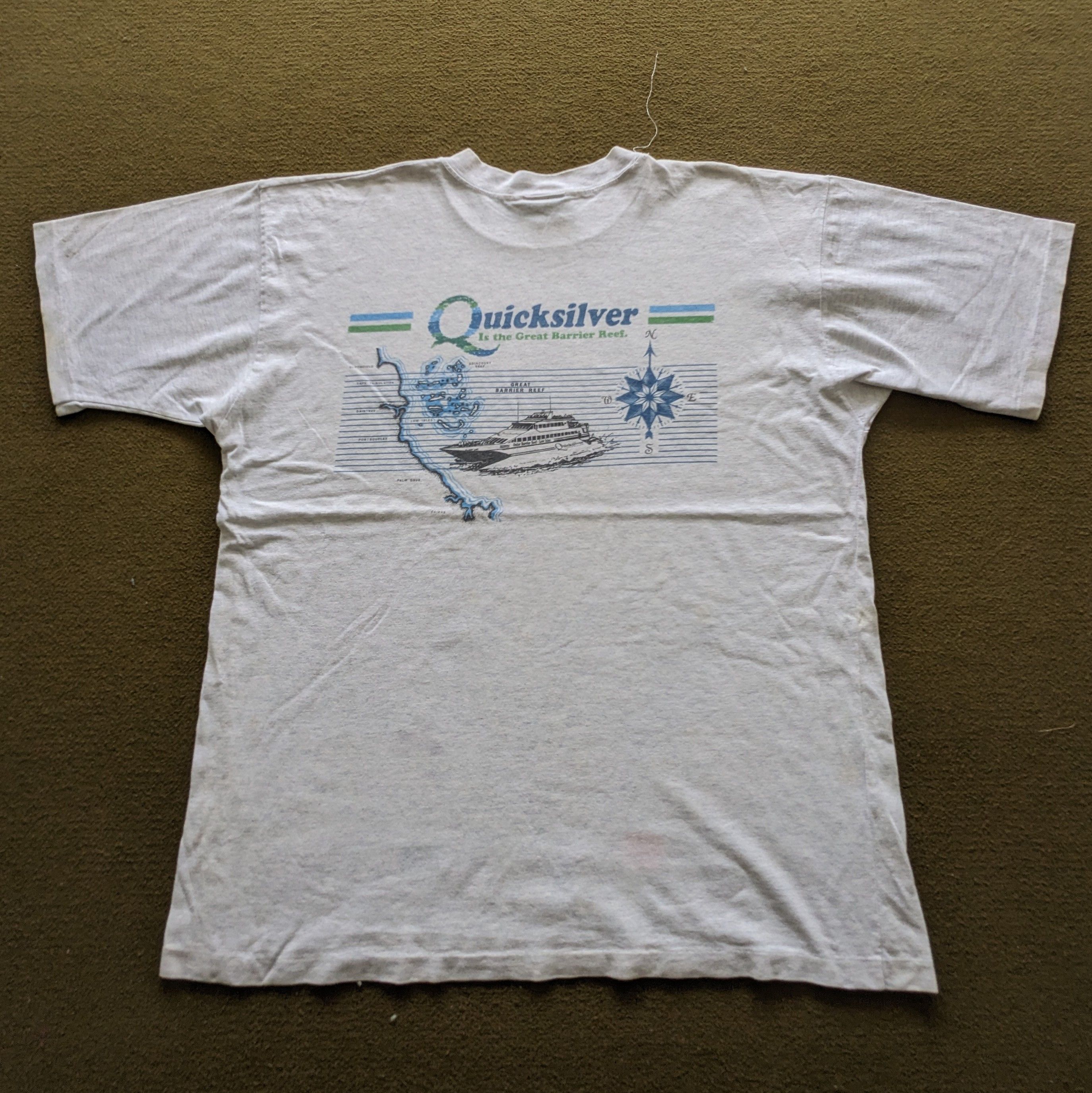Vintage Vintage 90's Quicksilver American Surfing Style T-shirt Size US XL / EU 56 / 4 - 1 Thumbnail