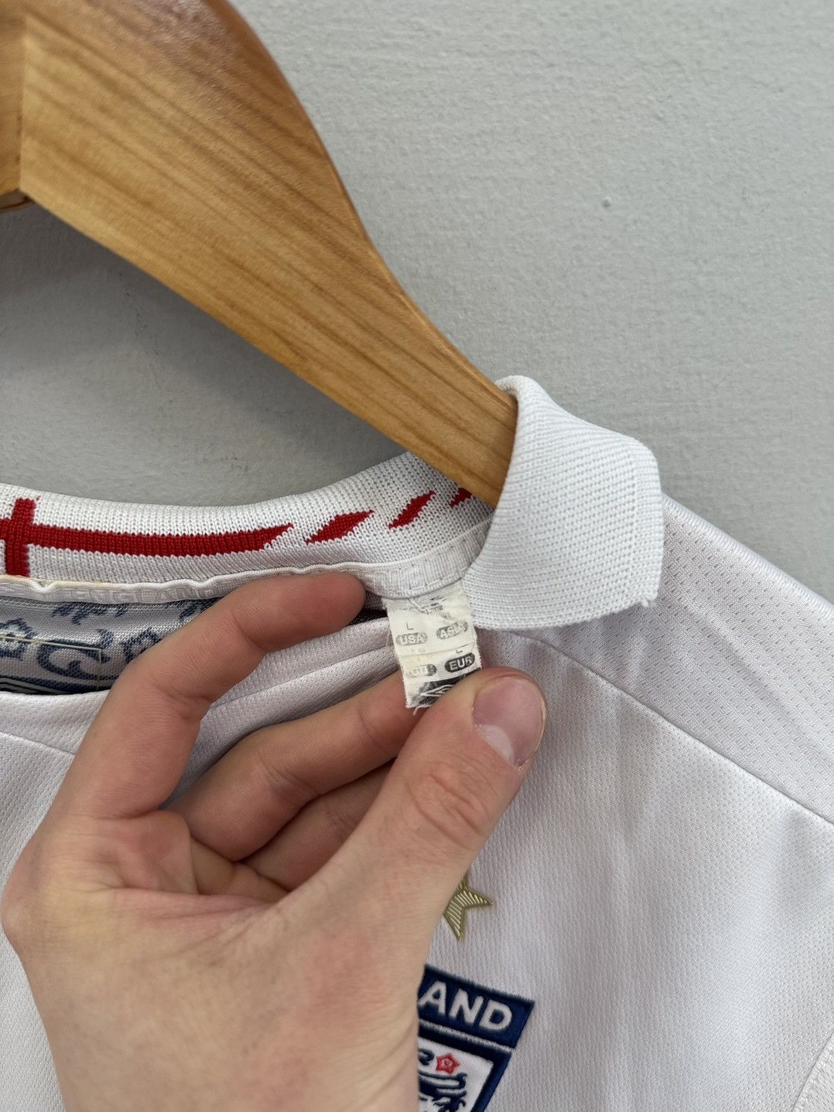 Umbro × Vintage Umbro England 2007/2009 #4 Gerrard Football Jersey Size US L / EU 52-54 / 3 - 9 Thumbnail