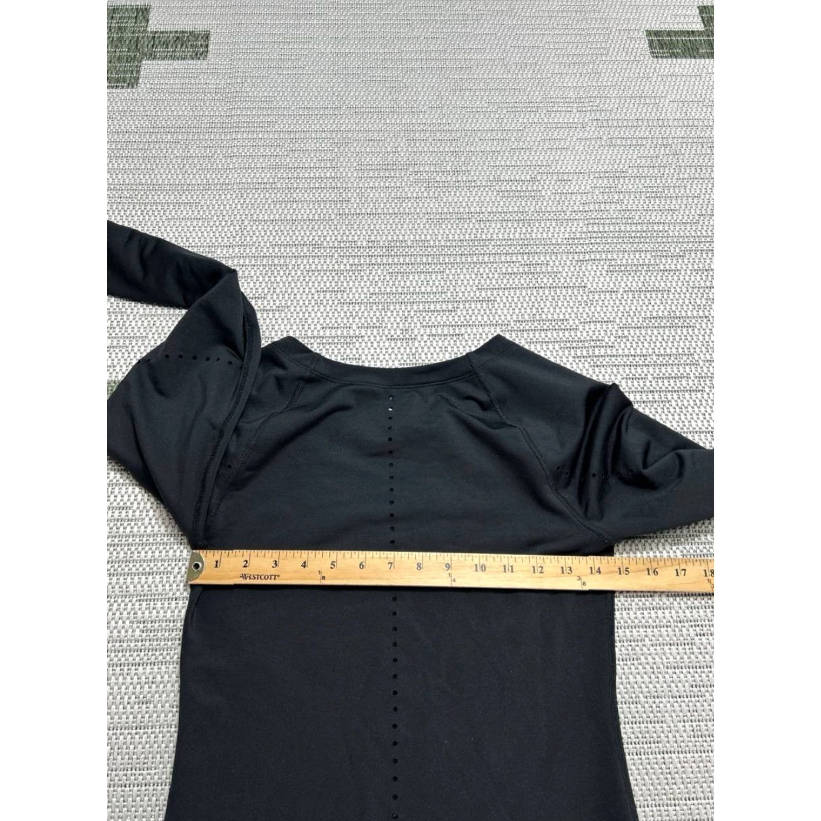 Nike Nike Pro Shirt Womens Small Black Running Pullover Size S / US 4 / IT 40 - 5 Thumbnail