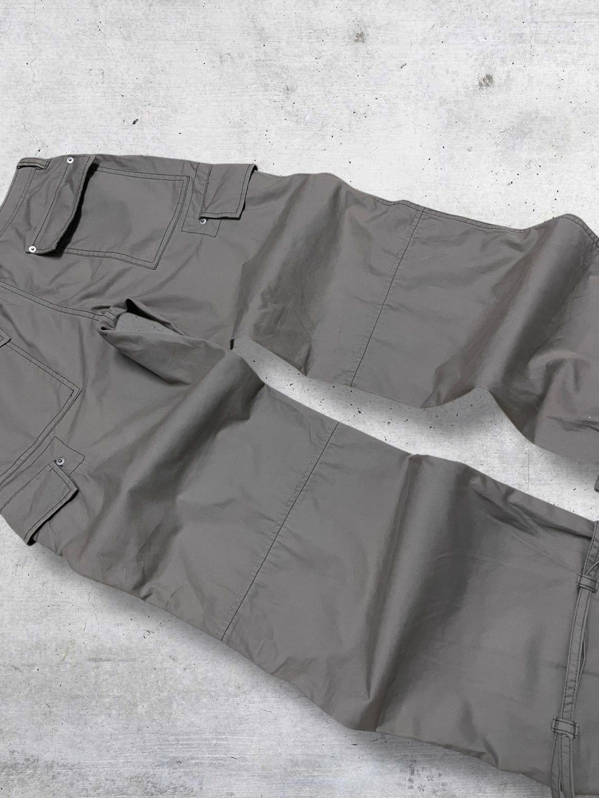 GOA VINTAGE ON BOARD JAPAN DESIGNER 90S CARGO PARACHUTE OG PANT Size US 31 - 13 Thumbnail
