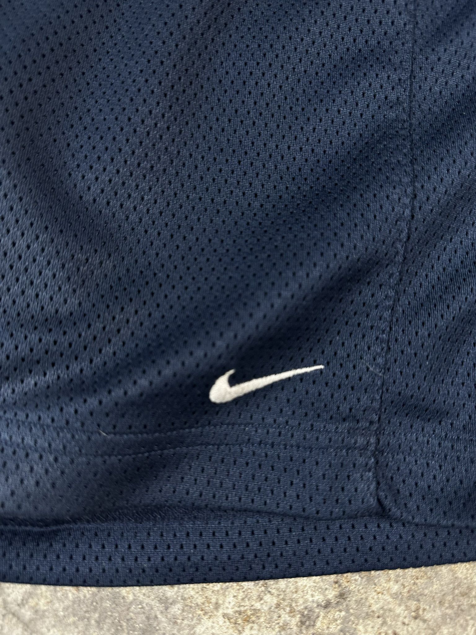 Nike 00s Vintage Nike Mesh Swoosh Shorts Size US 36 / EU 52 - 2 Thumbnail