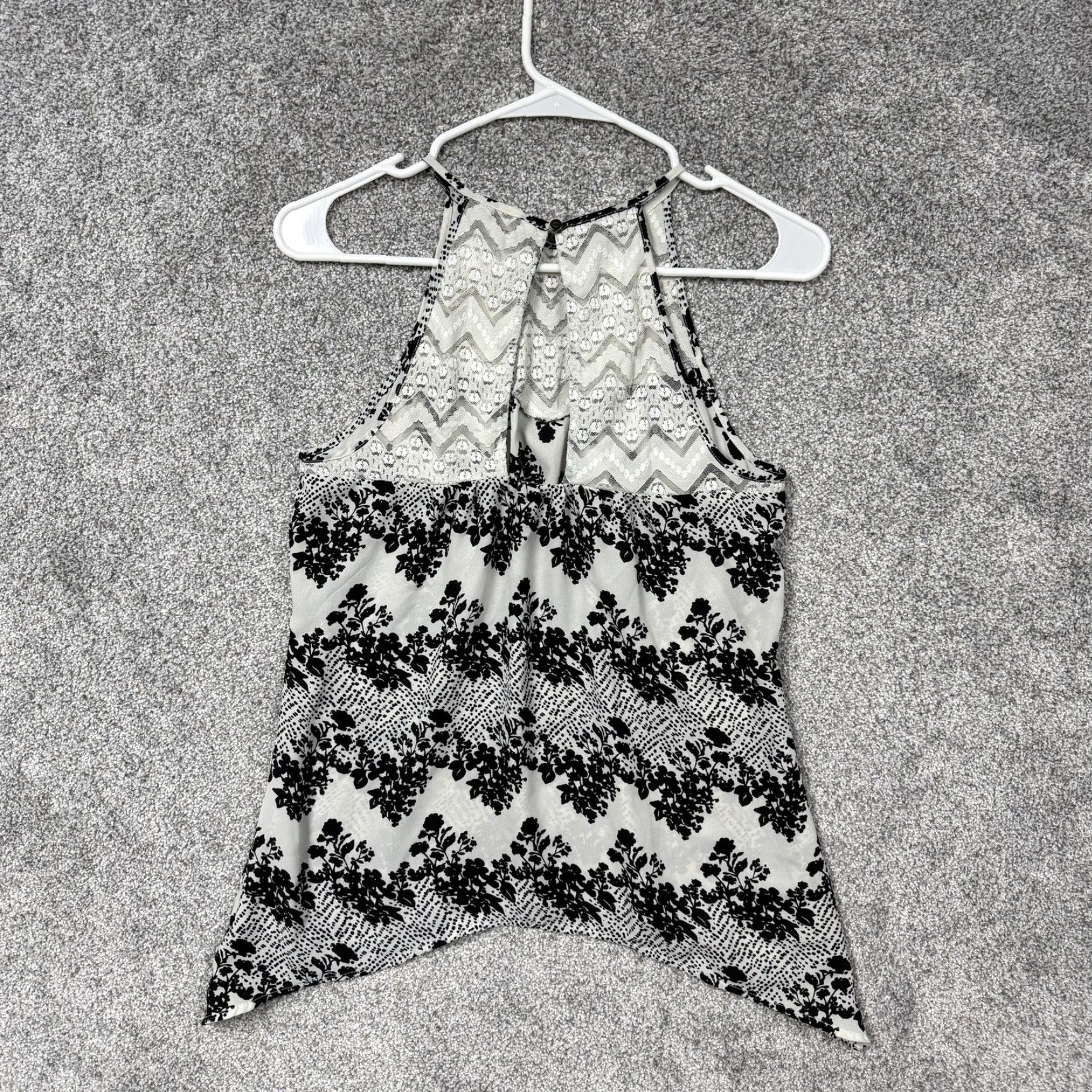 Vintage Candies Juniors Camisole Tank Top S Lace Boho Y2K Whimsigoth Floral Halter Sleeveless Black Camisole Shirt Women’s Garment Candie's Tank Top Women's S Size S / US 4 / IT 40 - 7 Thumbnail