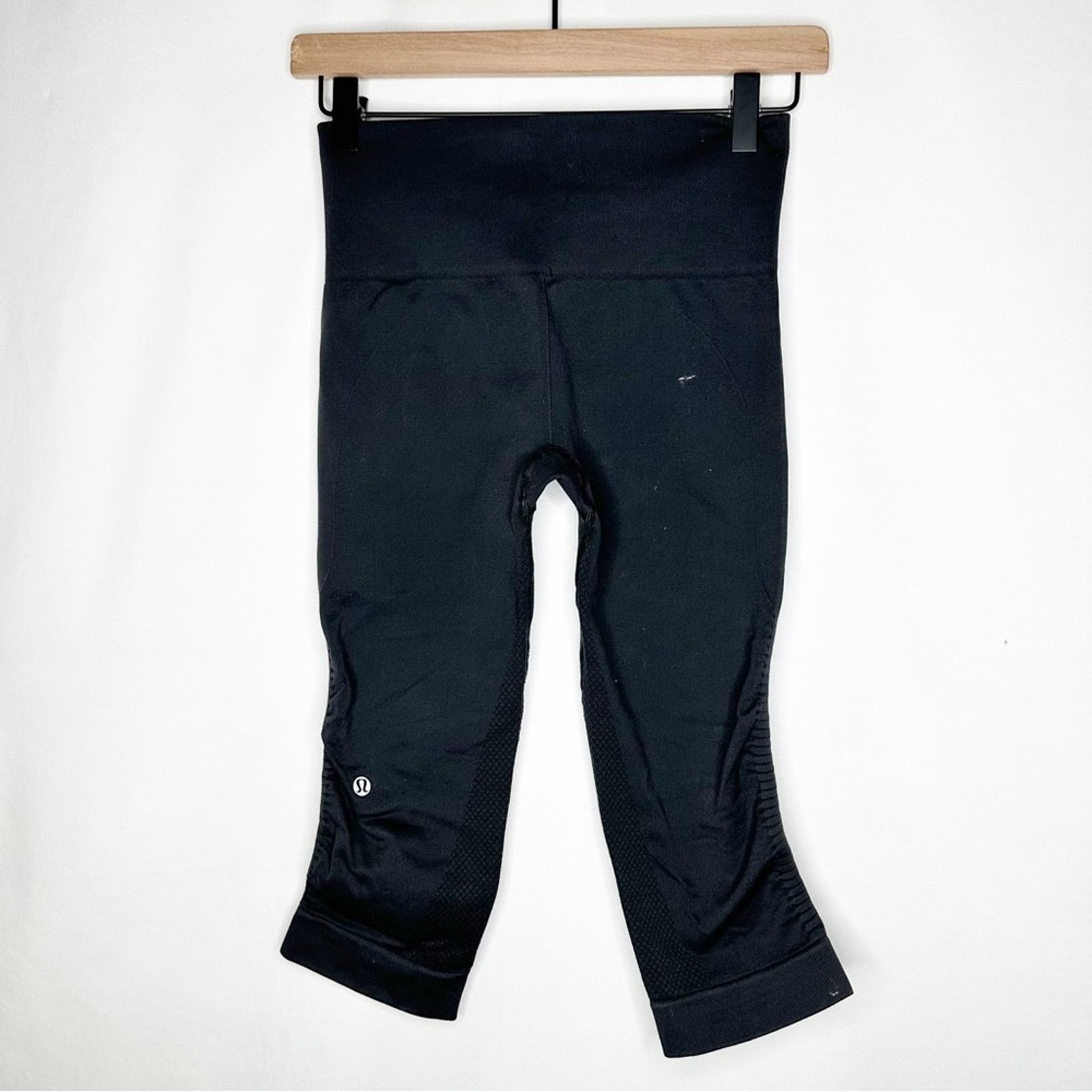 Lululemon LULULEMON In the Flow Black Capri Leggings in Size 4 Size 27" / US 4 / IT 40 - 6 Thumbnail