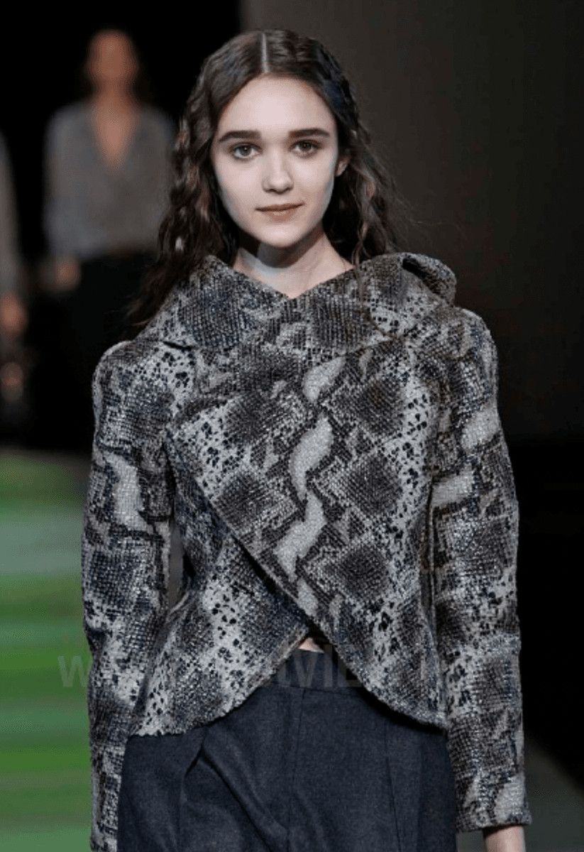 Giorgio Armani AW2014 Giorgio Armani Python Snakeskin Effect Light Hood Jacket Size S / US 4 / IT 40 - 3 Thumbnail