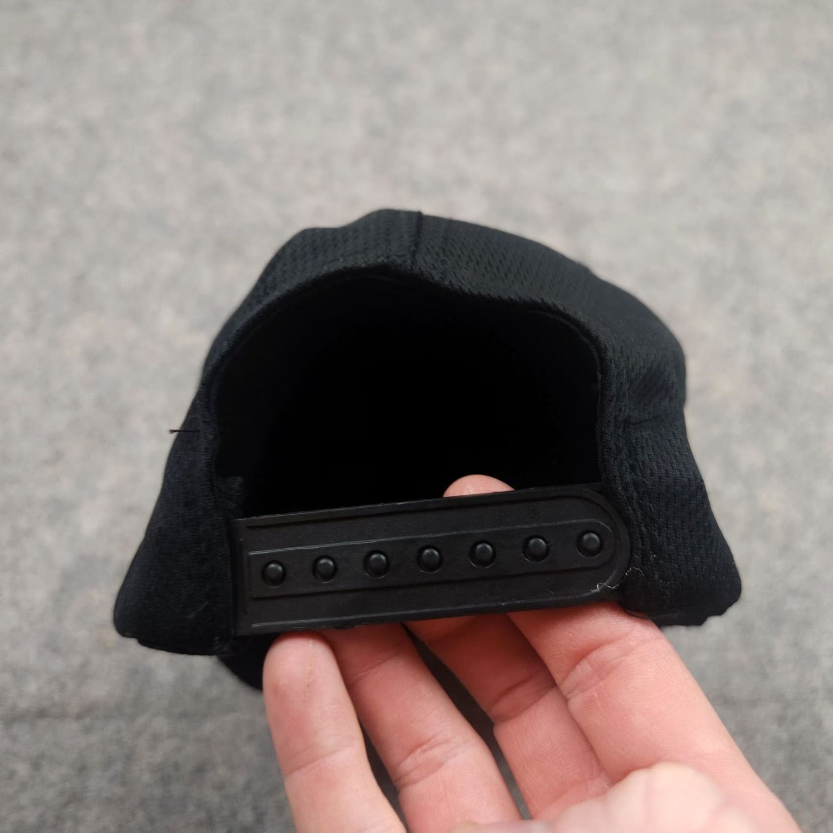 Bell Taco Bell Hat Unisex Men One Size Snapback Employee Worker Logo Live Mas Adults Black Polyester Snapback Size ONE SIZE - 6 Thumbnail