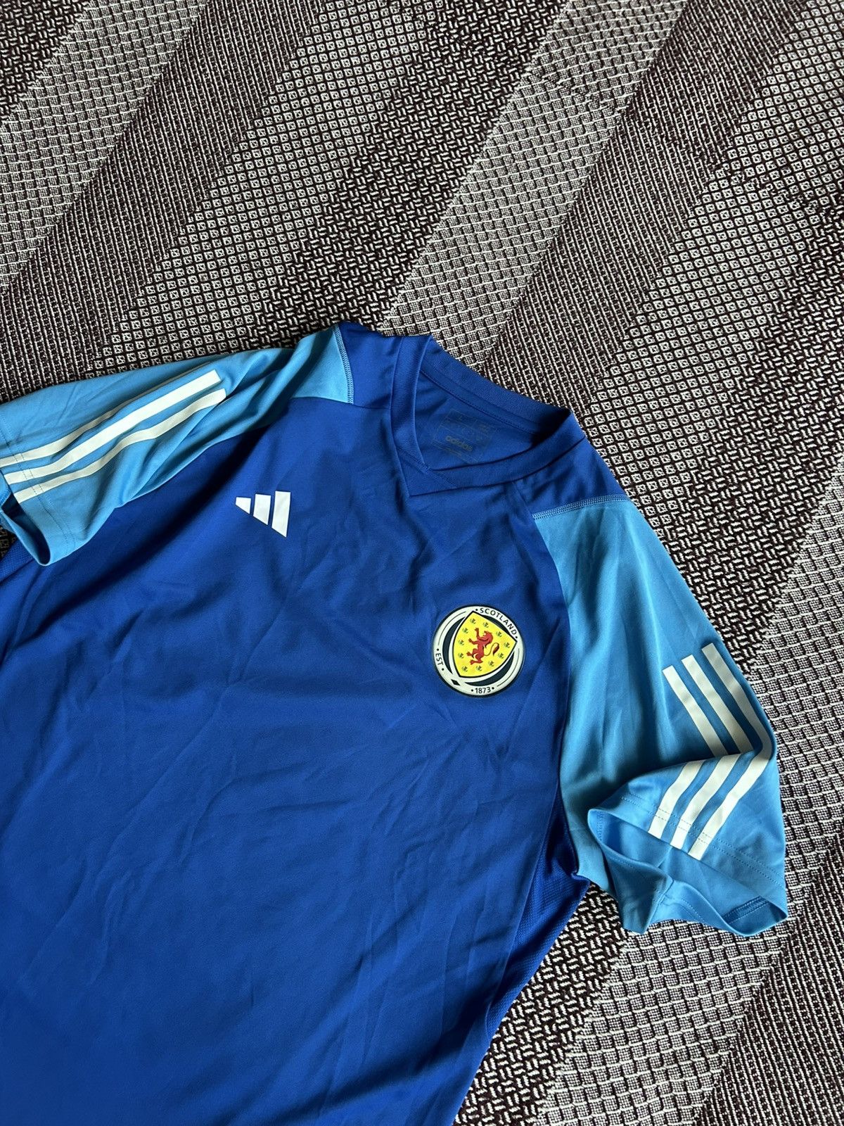 Adidas Adidas Scotland Training Jersey Tee Sportswear 22/23 Size L Size US L / EU 52-54 / 3 - 6 Thumbnail