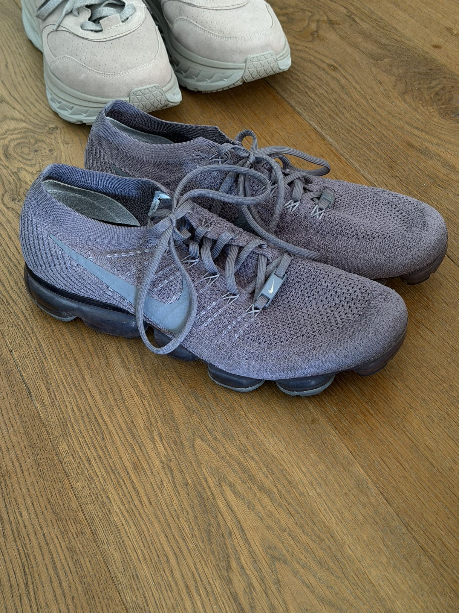 Nike flyknit vapormax wolf grey 12.5 us Size US 12.5 / EU 45-46 - 1 Preview