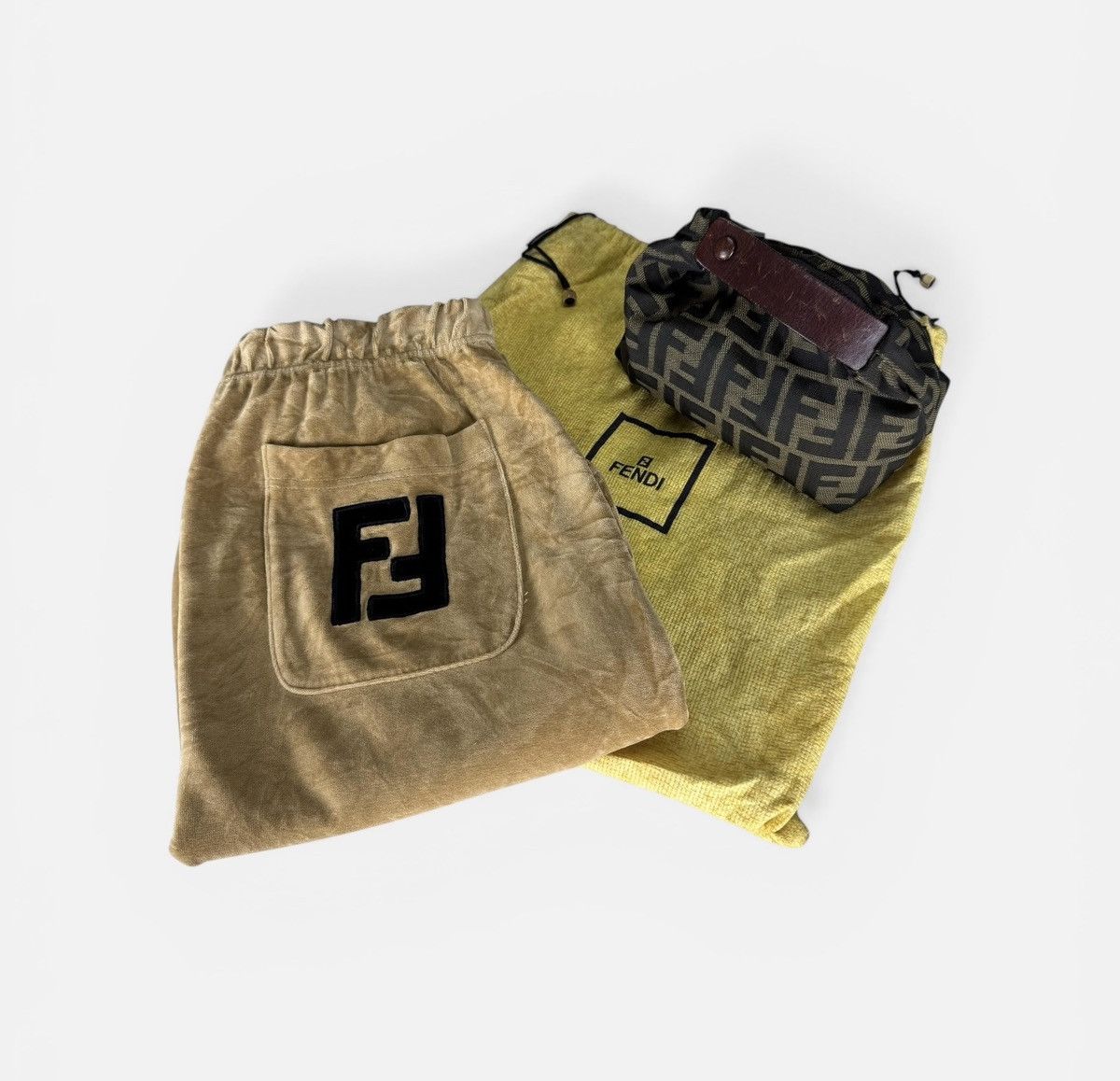 Fendi 🔥FENDI ZUCCA MINI BAG 3 IN 1 INCLUDE GIFT Size ONE SIZE - 1 Thumbnail