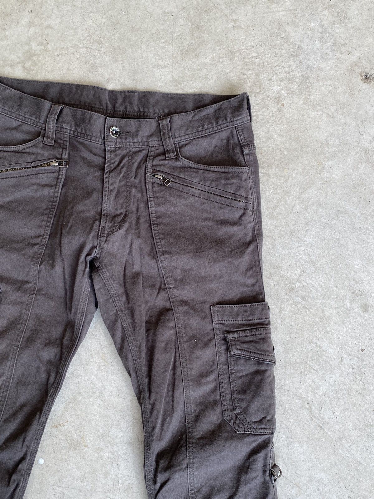 HIDEAWAYS Hideaways Nicole Japan Multi Pocket Cargo Flare Pants Size US 33 - 7 Thumbnail