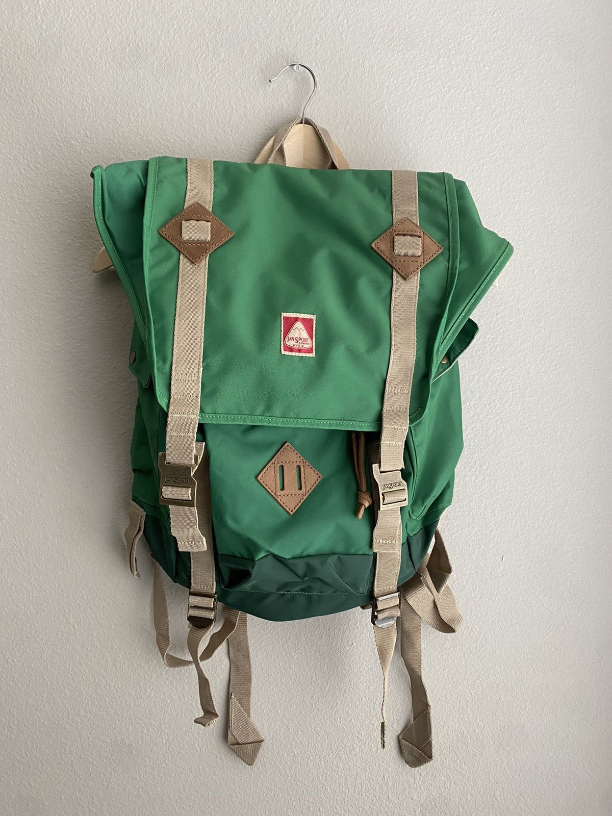 17 laptops notebook swissgear scansmart backpack green ace black color 17 Laptops Notebook Swissgear Scansmart Backpack Green Ace Black Color