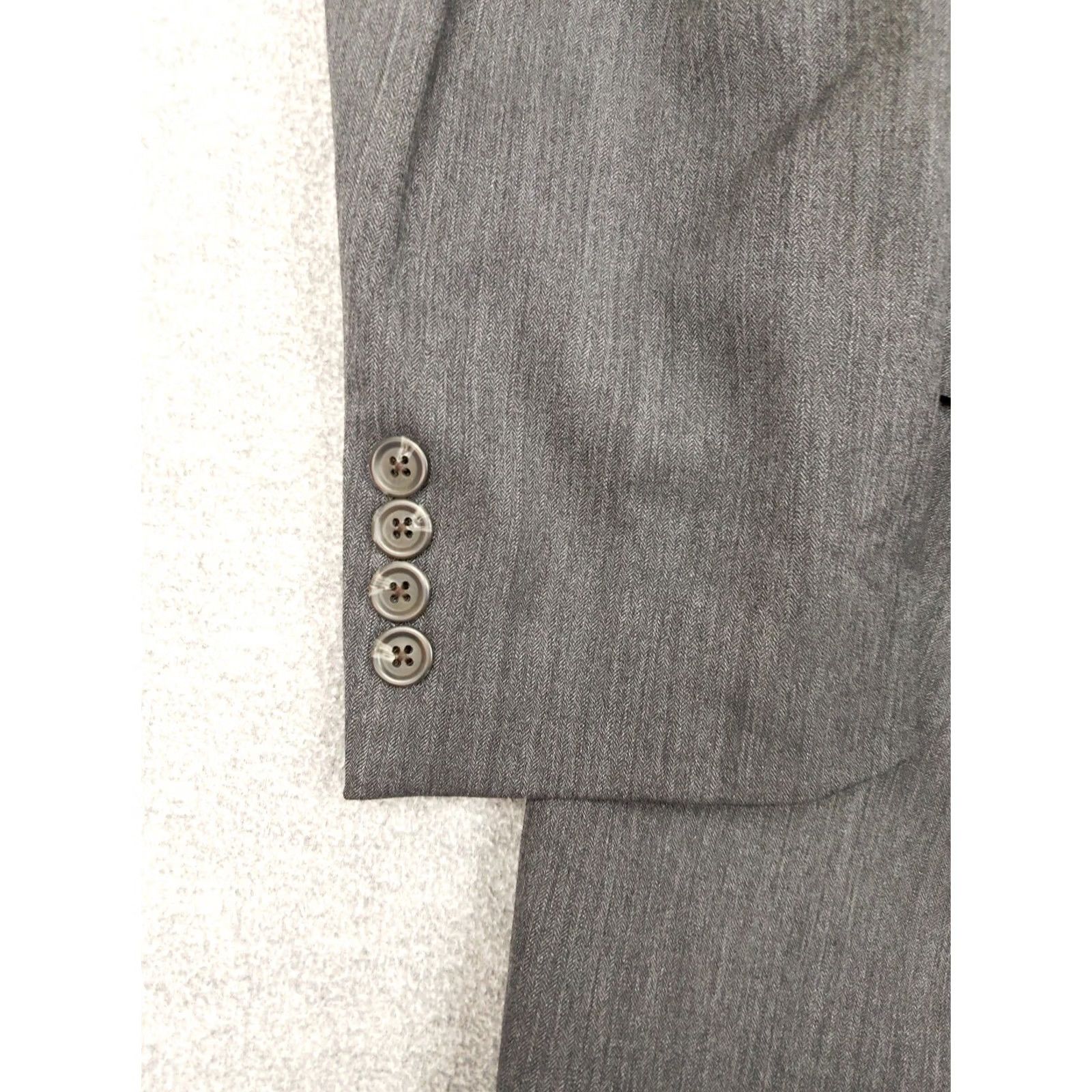 Ralph Lauren VINTAGE Ralph Lauren Chaps Men 44L Gray Herringbone Wool Blazer Jacket Blazer Notch Lapel 2 Button 4-Button Single-Breasted Fall Winter Mens Size 44R - 3 Thumbnail