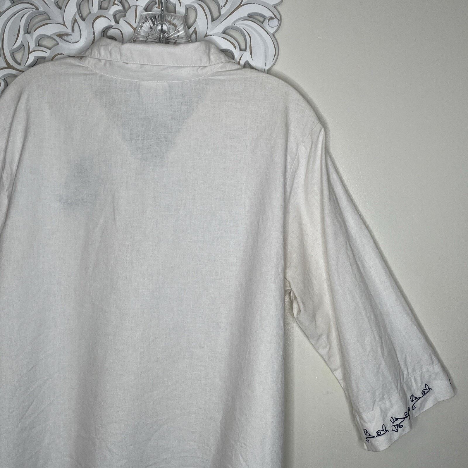 Disney DISNEY Store size L Pullover Top LINEN COTTON Blend Eeyore Size L / US 10 / IT 46 - 12 Thumbnail