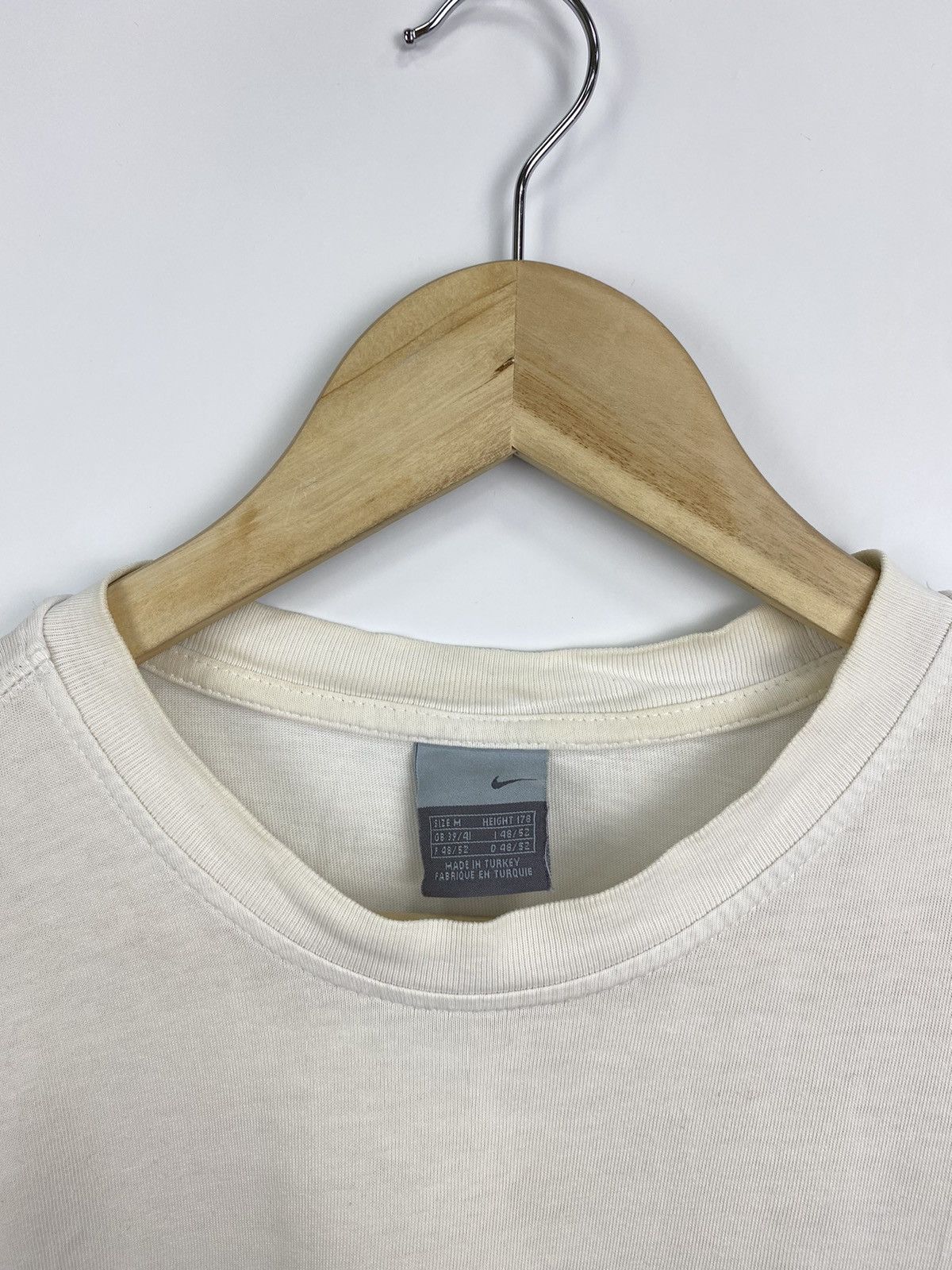 Nike 🇺🇸 Vintage 90s Nike Swoosh Retro T-Shirt Rare Retro Hype Y2K Size US M / EU 48-50 / 2 - 5 Thumbnail