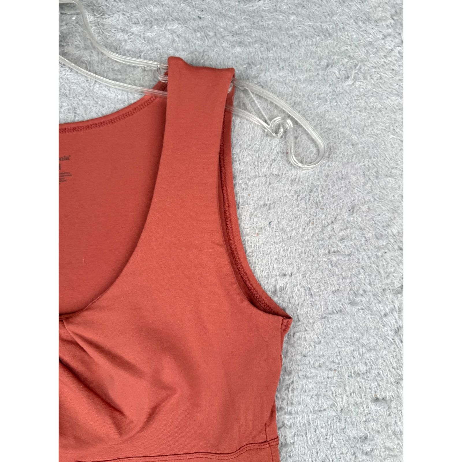 Patagonia Patagonia Shirt Womens Small Pink Tank Sleeveless Nylon Blend Scoop Neck Bandha Size S / US 4 / IT 40 - 2 Thumbnail
