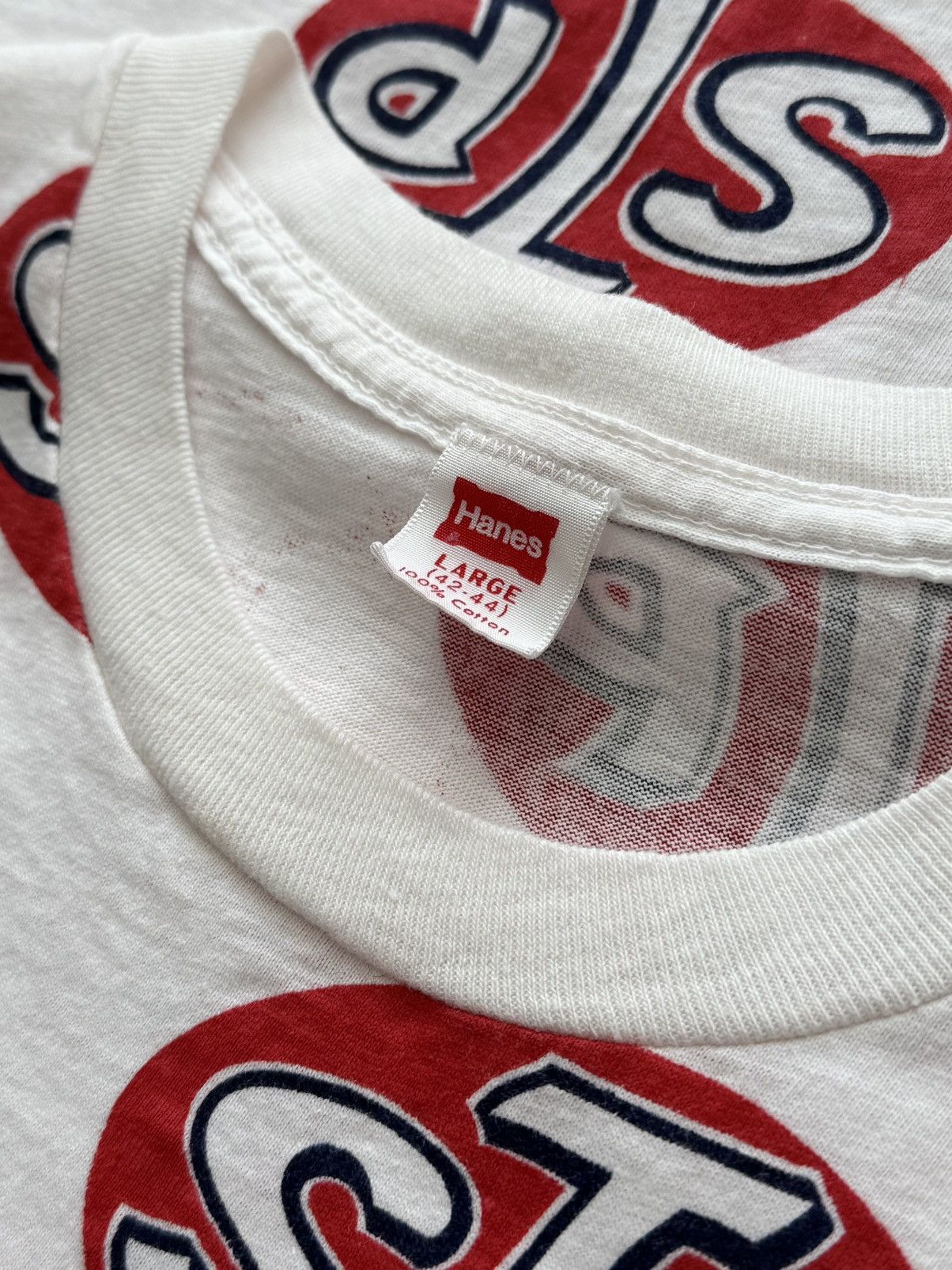 Vintage 1970s Vintage Hanes ‘STP’ All Over Print T-Shirt Size US L / EU 52-54 / 3 - 4 Thumbnail