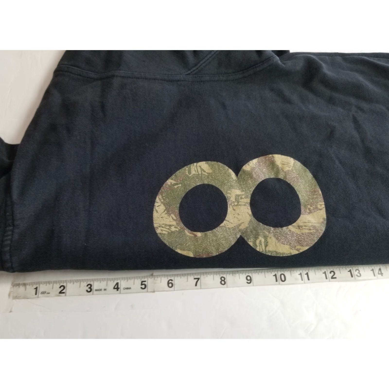 Vintage VINTAGE Diamond Supply Co Camo Box Logo Black Hoodie Mens Size M Size US M / EU 48-50 / 2 - 4 Thumbnail