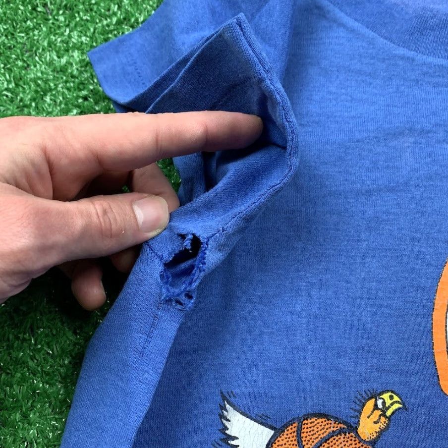 Nike VINTAGE Nike Graphic Tee Mens Small Blue Owl Cartoon Basketball 90s Size US S / EU 44-46 / 1 - 6 Thumbnail