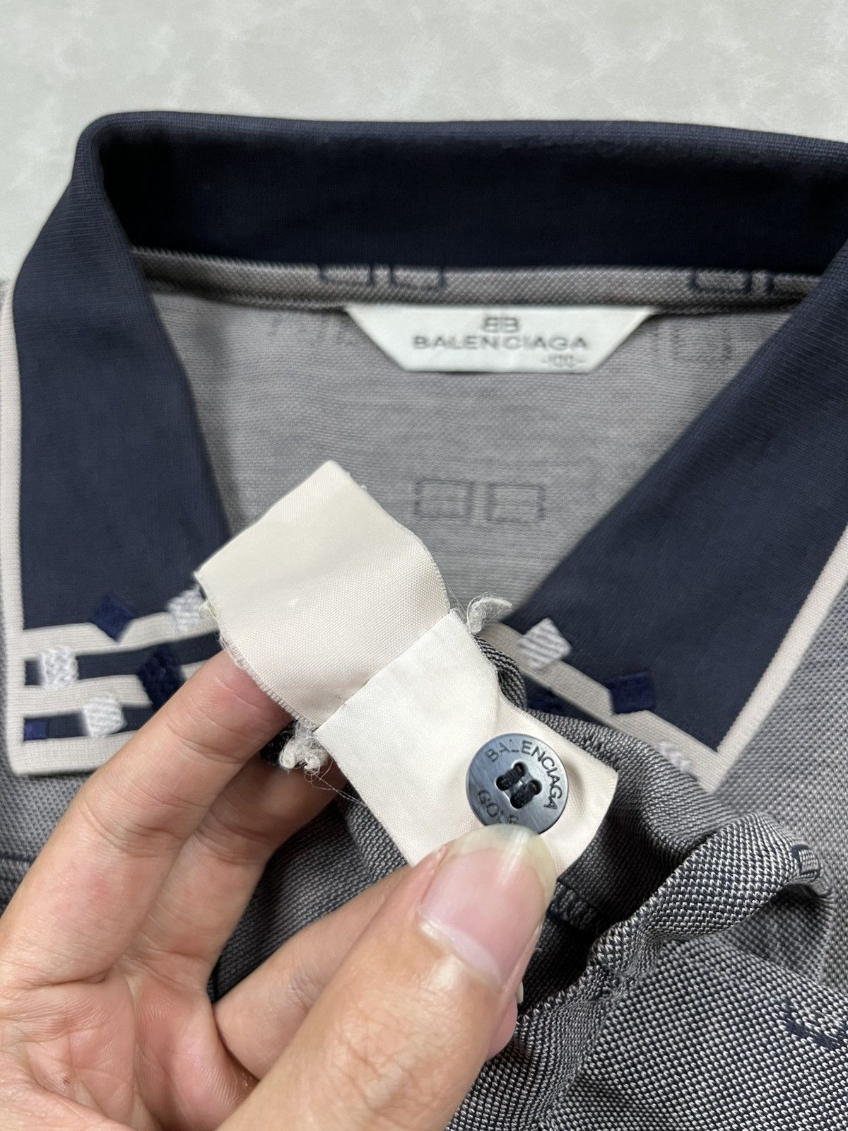 Balenciaga 90s Balenciaga monogram polos Size US M / EU 48-50 / 2 - 12 Thumbnail