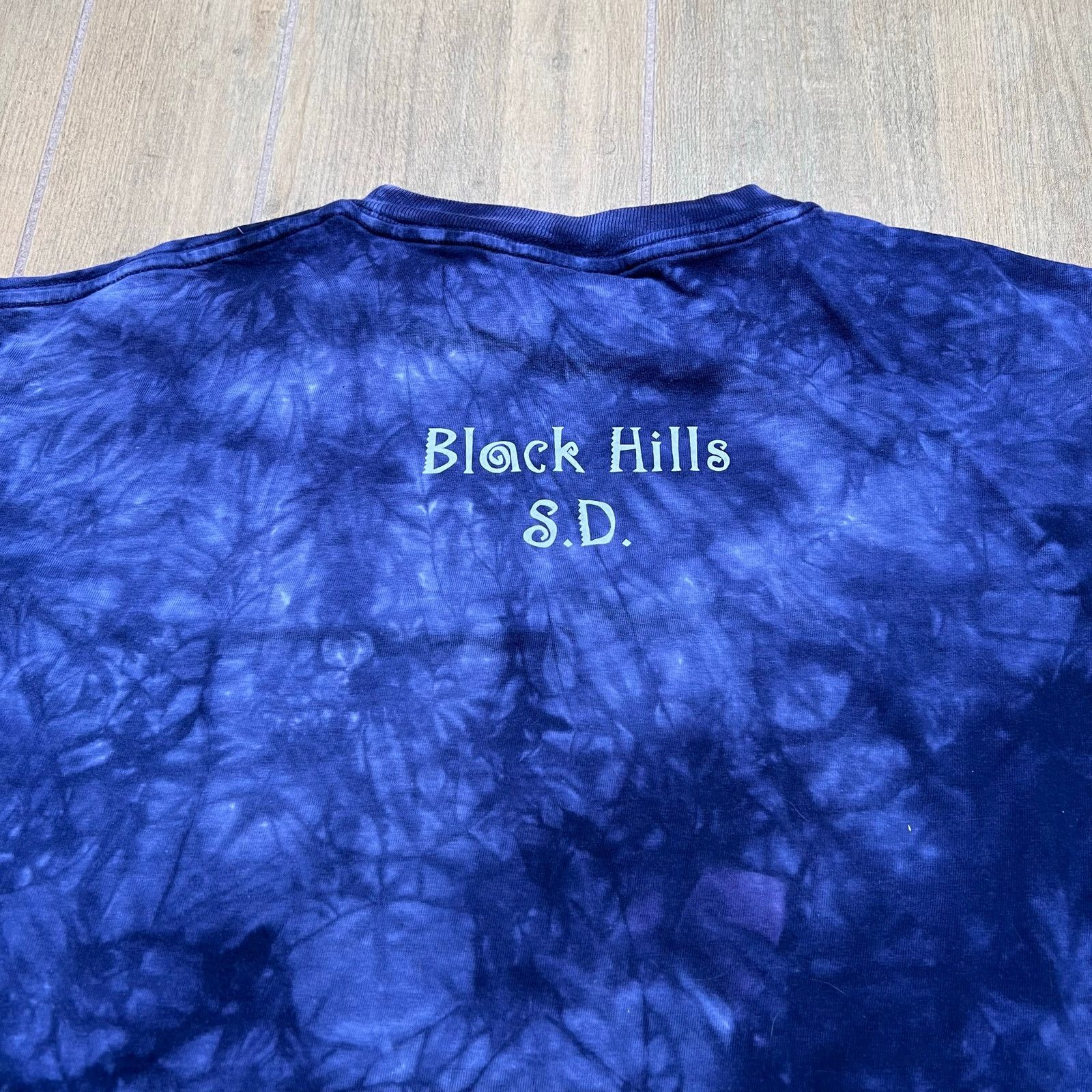 Vintage Vintage WILD BUFFALO TIE-DYE THE MOUNTAIN T-Shirt Sz L Y2K Size US L / EU 52-54 / 3 - 7 Thumbnail