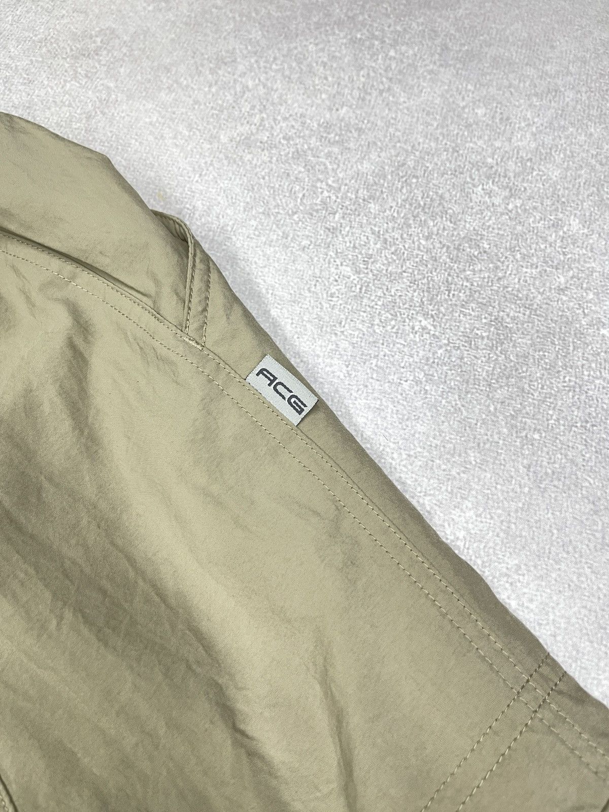 Nike ACG Vintage Nike ACG Nylon Cargo Pants Beige Gorpcore Techwear Size US 36 / EU 52 - 8 Thumbnail