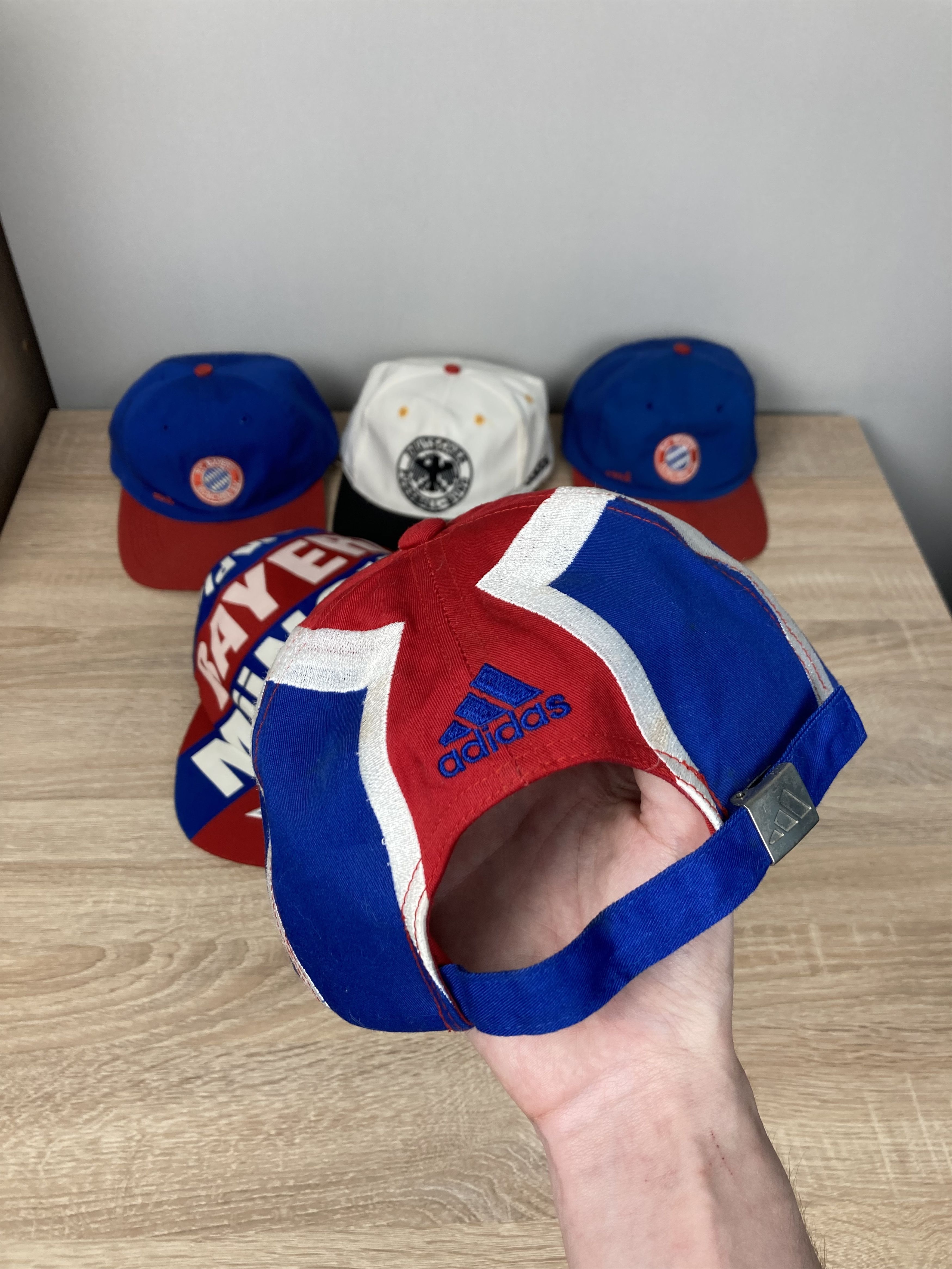 Sports Specialties × Vintage Collection of Caps German Bundesliga Team Bayern Munich 70s+ Size ONE SIZE - 5 Thumbnail