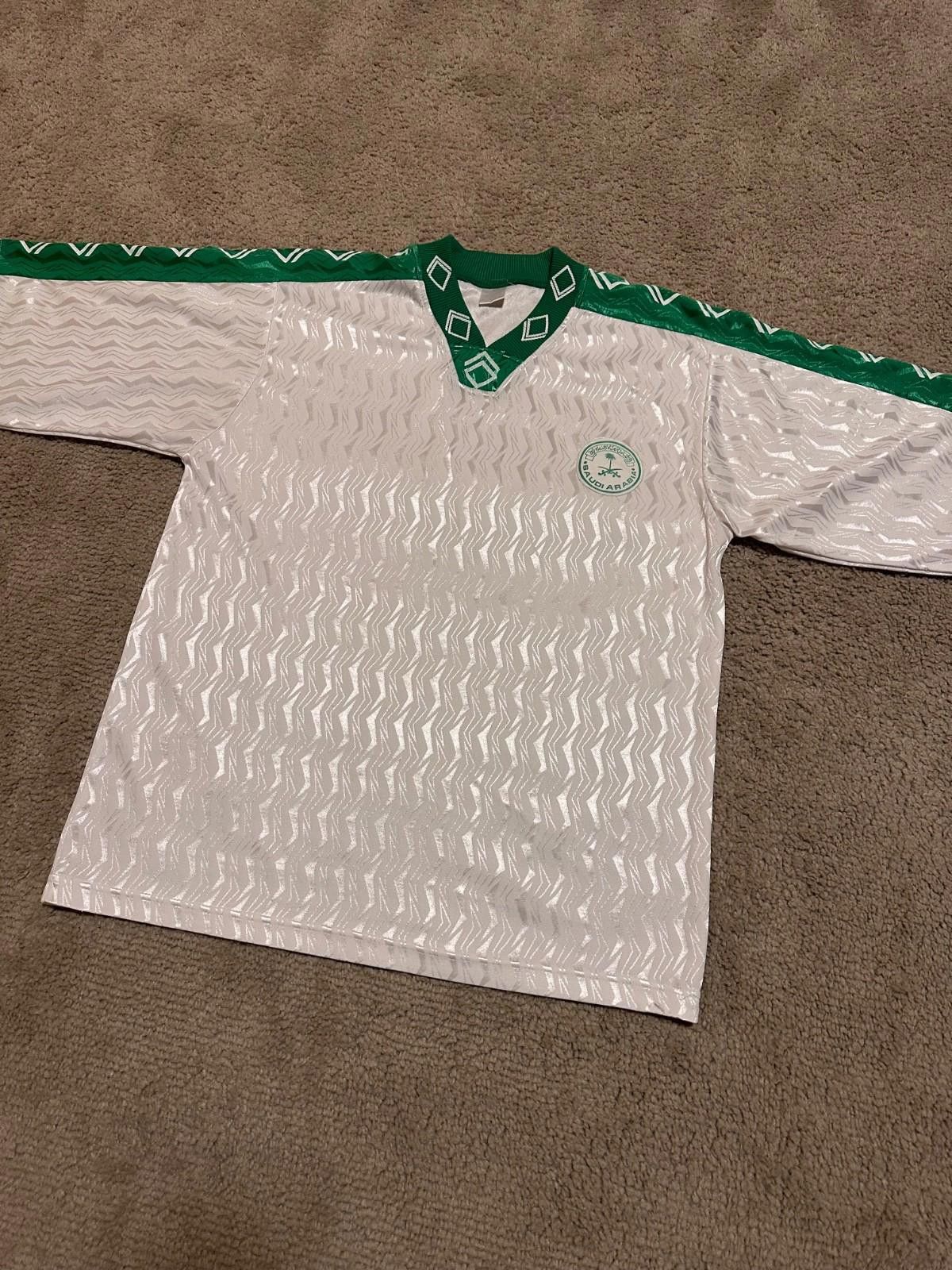 Other Saudi Arabia 1994 Football Shirt Soccer Jersey Sz XL Size US XL / EU 56 / 4 - 2 Thumbnail