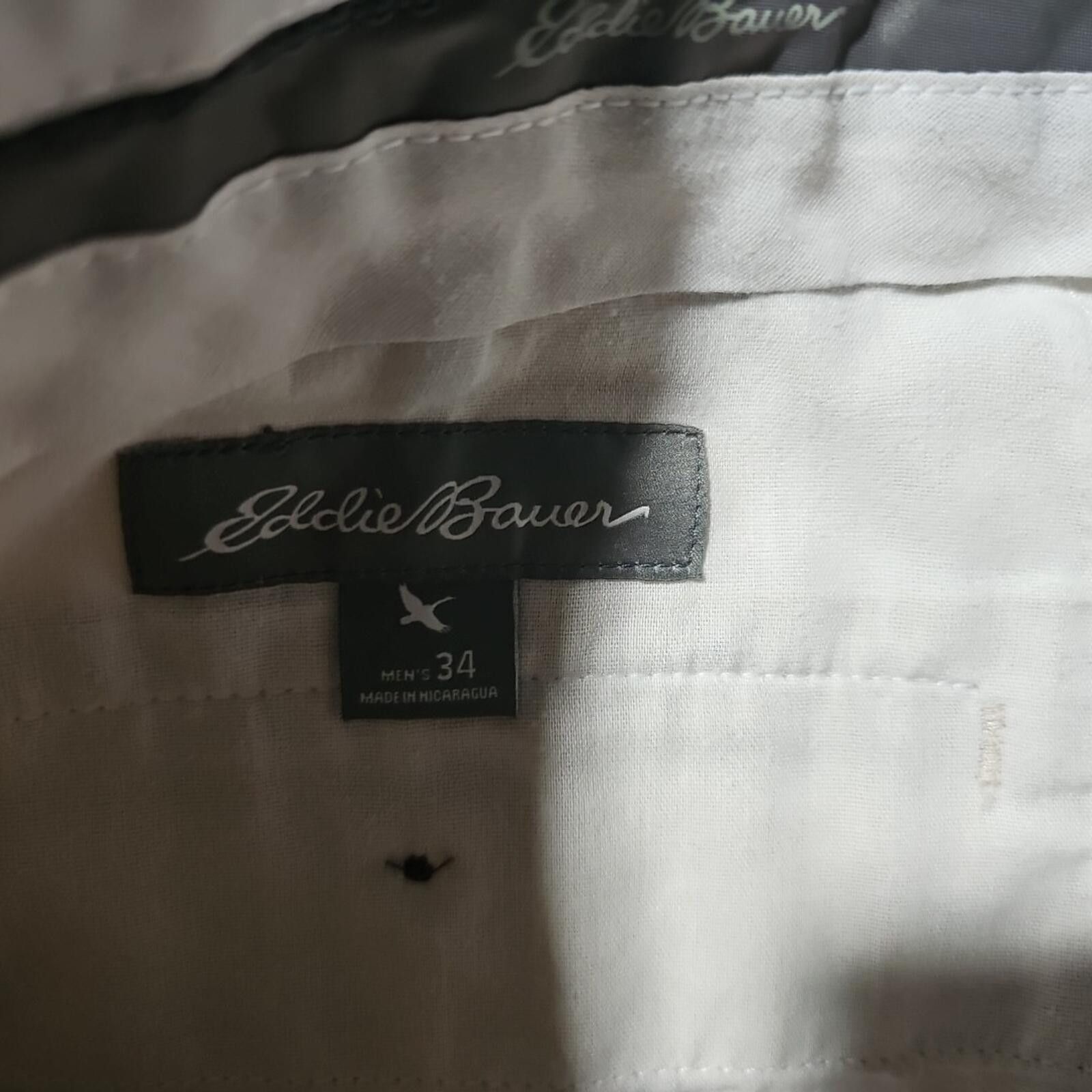 Eddie Bauer Eddie Bauer Wrinkle Free Relaxed Fit 34 Light Khakis Size US 34 / EU 50 - 4 Thumbnail