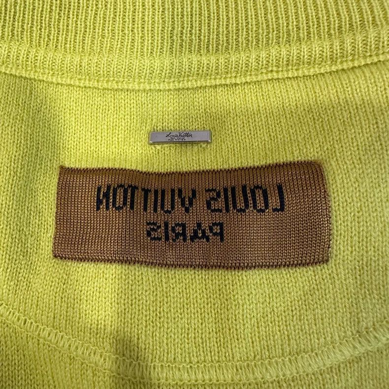 Louis Vuitton Louis Vuitton Solid color micro mark round neck pullover l Size US M / EU 48-50 / 2 - 4 Thumbnail