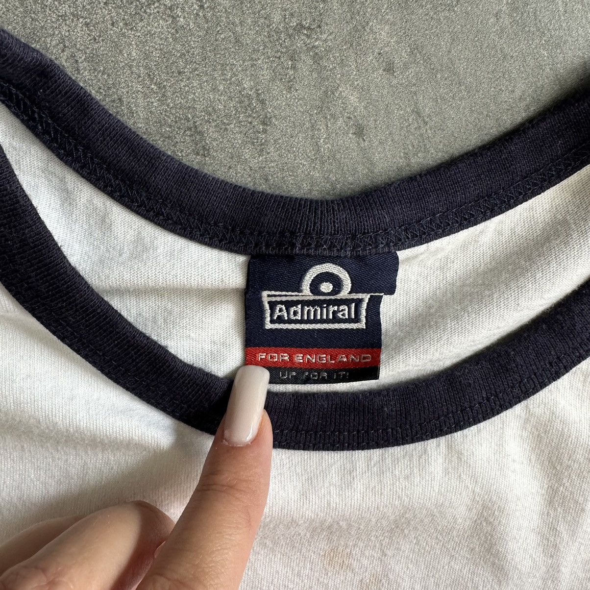 New England Outerwear × Vintage Vintage England T-shirts Big Logo Y2K Style USA 00s Size US XL / EU 56 / 4 - 10 Thumbnail