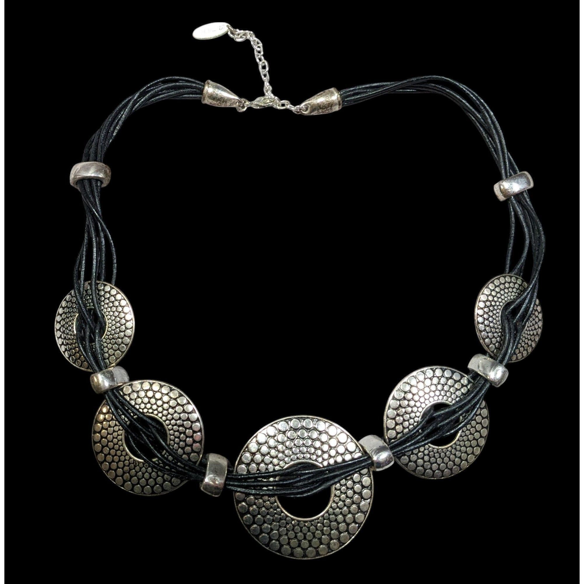 Other St. Thomas Silver Tone Pebble Medallion Statement Necklace Size ONE SIZE - 1 Thumbnail