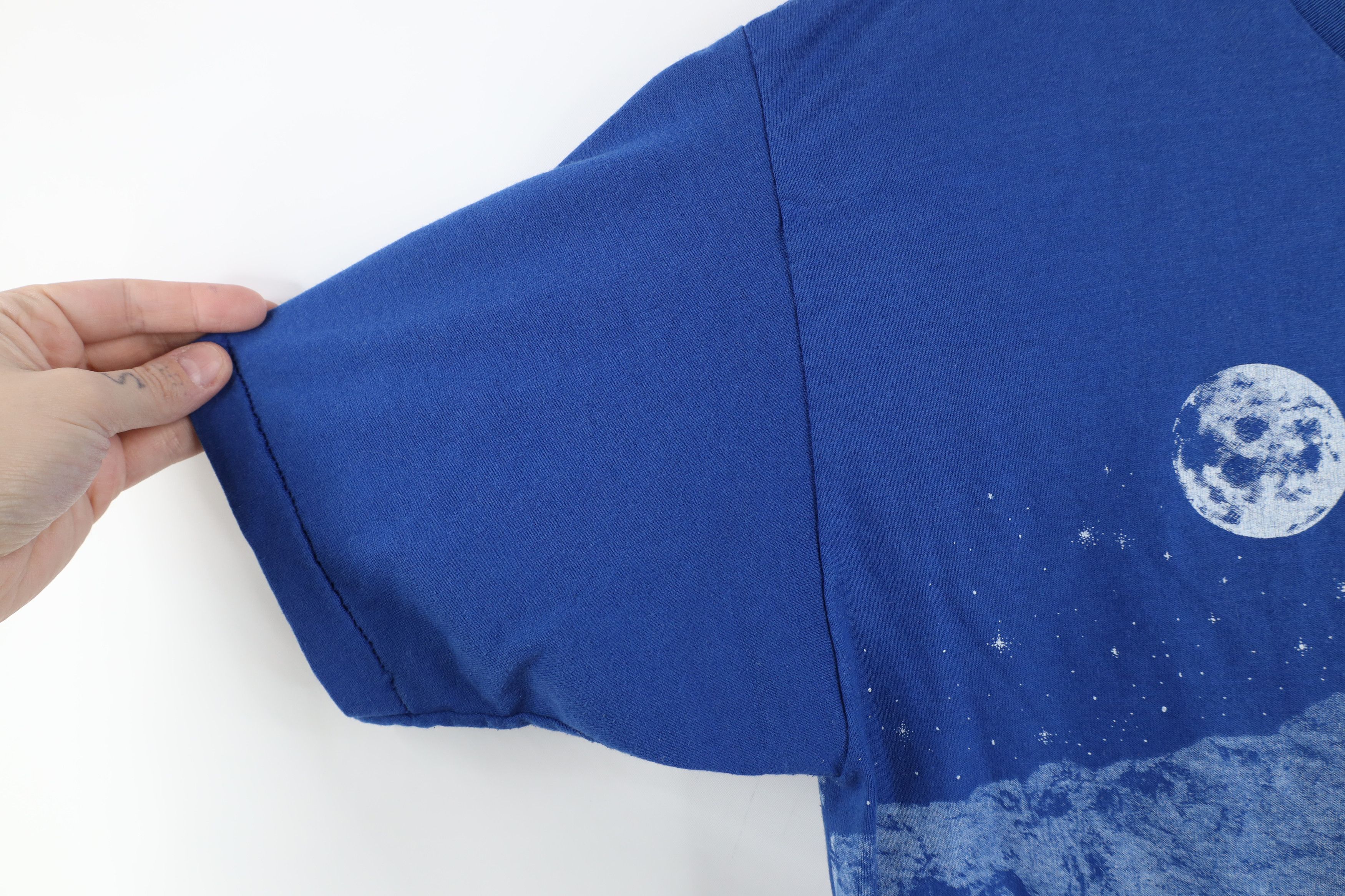 Vintage Vintage 80s 90s Streetwear Mountains Over Print T-Shirt USA Size US L / EU 52-54 / 3 - 7 Thumbnail
