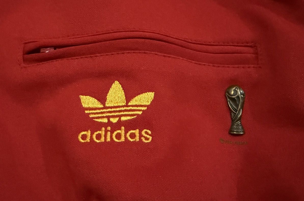 Adidas Vintage Adidas Tracksuit Top Size Medium (2005) Size US M / EU 48-50 / 2 - 5 Thumbnail