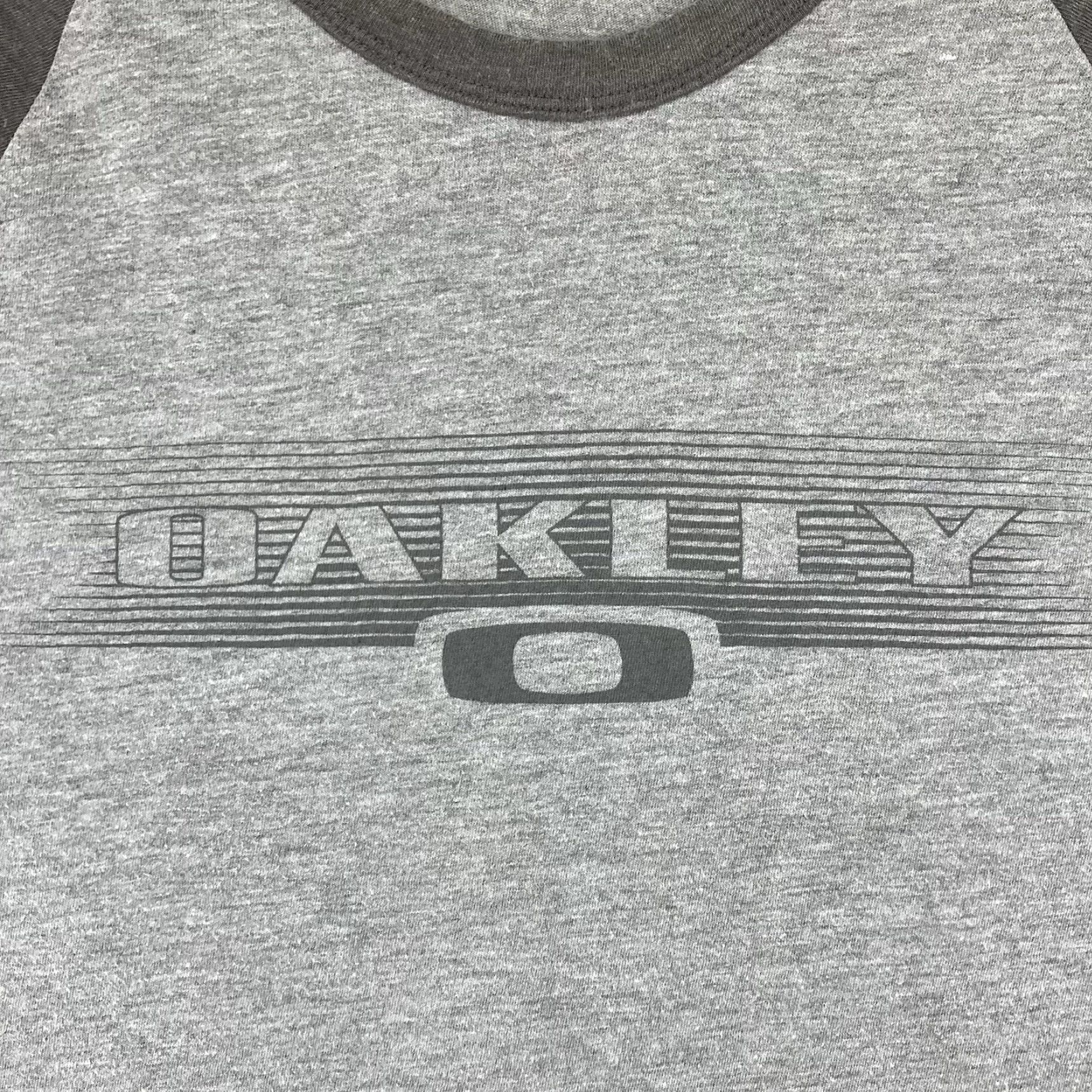 Oakley Oakley Mens T Shirt Baseball Style 90s Graphic Print Gray Crew Neck 3/4 Sleeve Regular Fit Medium Size US M / EU 48-50 / 2 - 3 Thumbnail