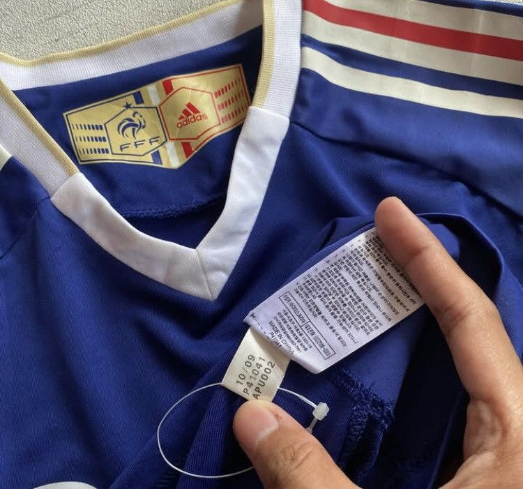 Adidas × Vintage 2010 France Home Jersey Size US M / EU 48-50 / 2 - 4 Thumbnail