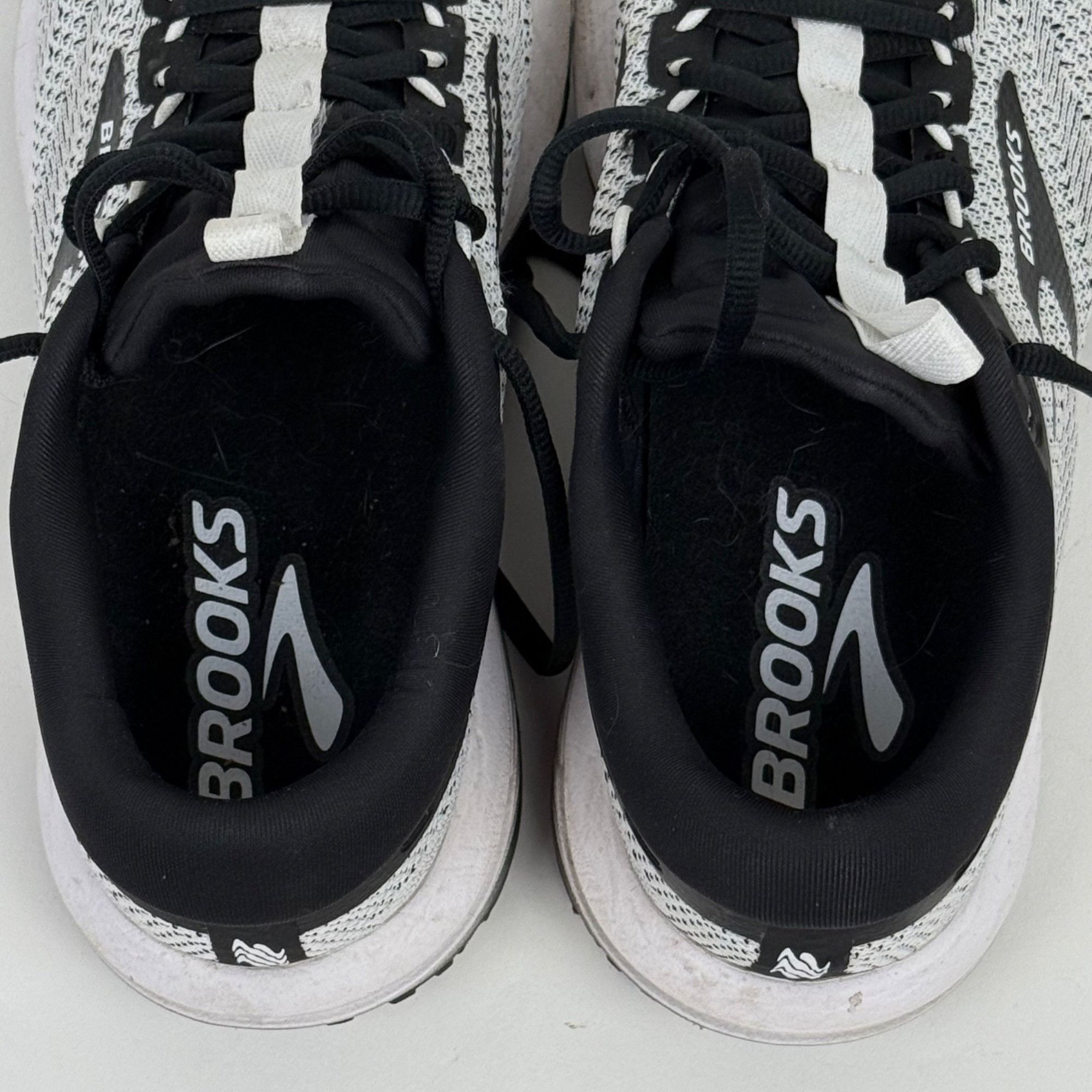 Brooks Brooks Women's Revel 7 Running Shoes White/Black Size 8.5 Size US 8.5 / IT 38.5 - 8 Thumbnail