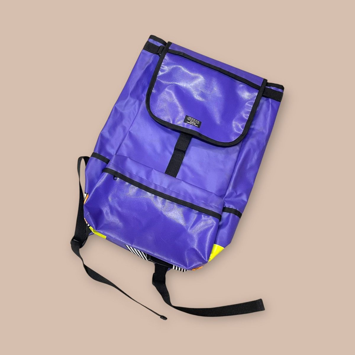 CABANE de ZUCCa ZUCCA Type ZU-21 CZ22 Purple PVC Backpack Size ONE SIZE - 2 Thumbnail