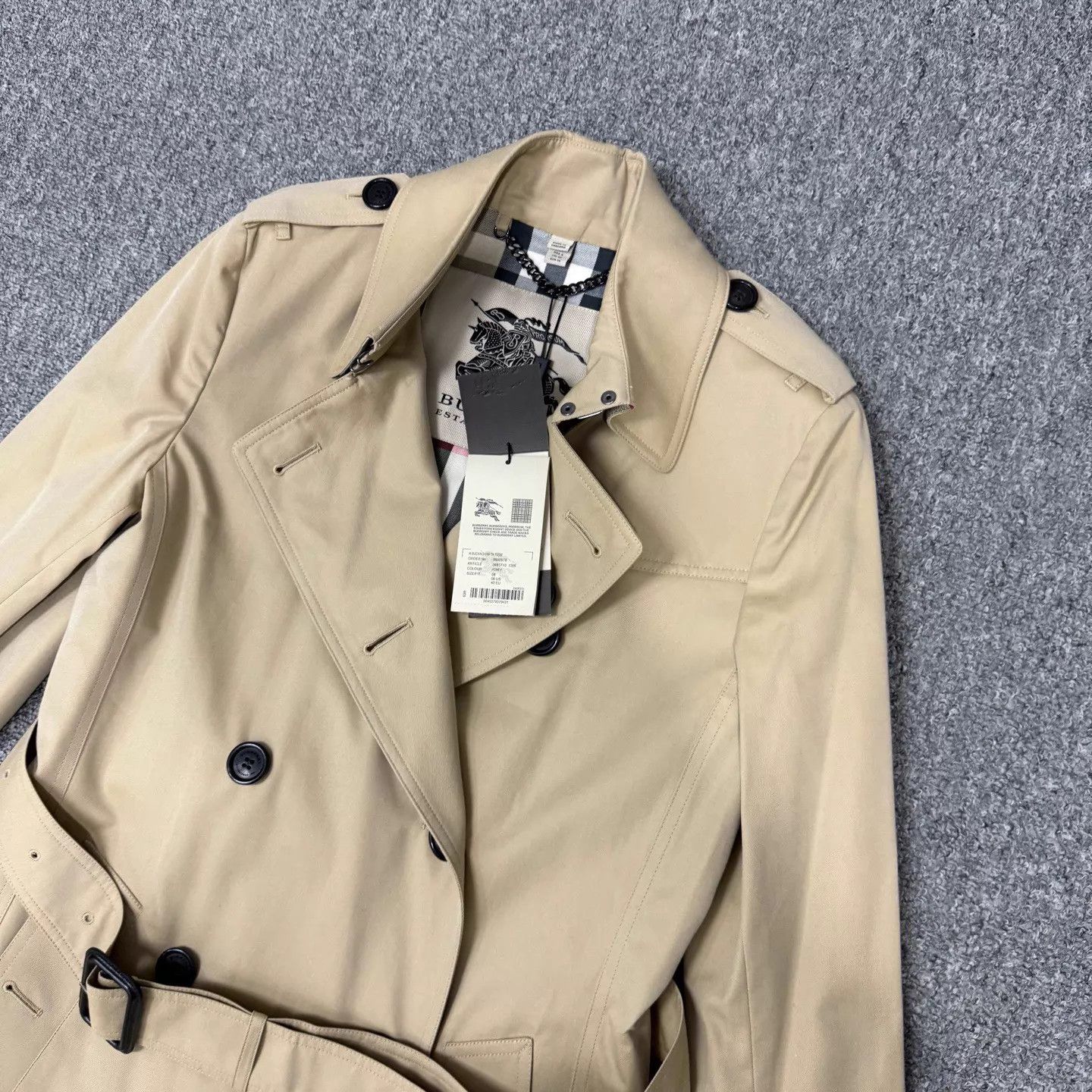 Burberry Burberry khaki trench coat UK8 new with tags Size S / US 4 / IT 40 - 3 Thumbnail