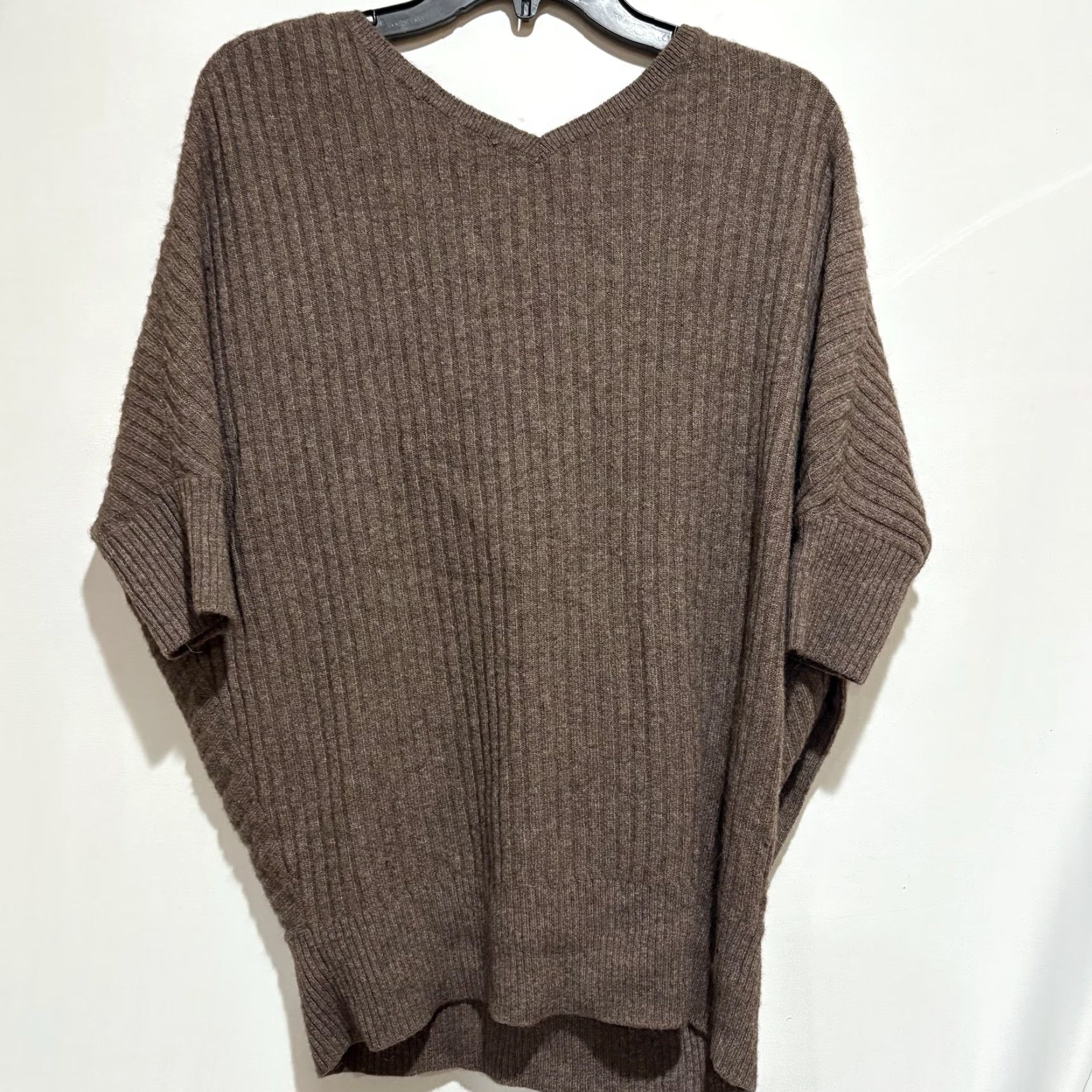 Vince Vince Sweater Womens Small Brown Yak Wool Ribbed V Neck Short Sleeve Dolman HOLE Size S / US 4 / IT 40 - 6 Thumbnail
