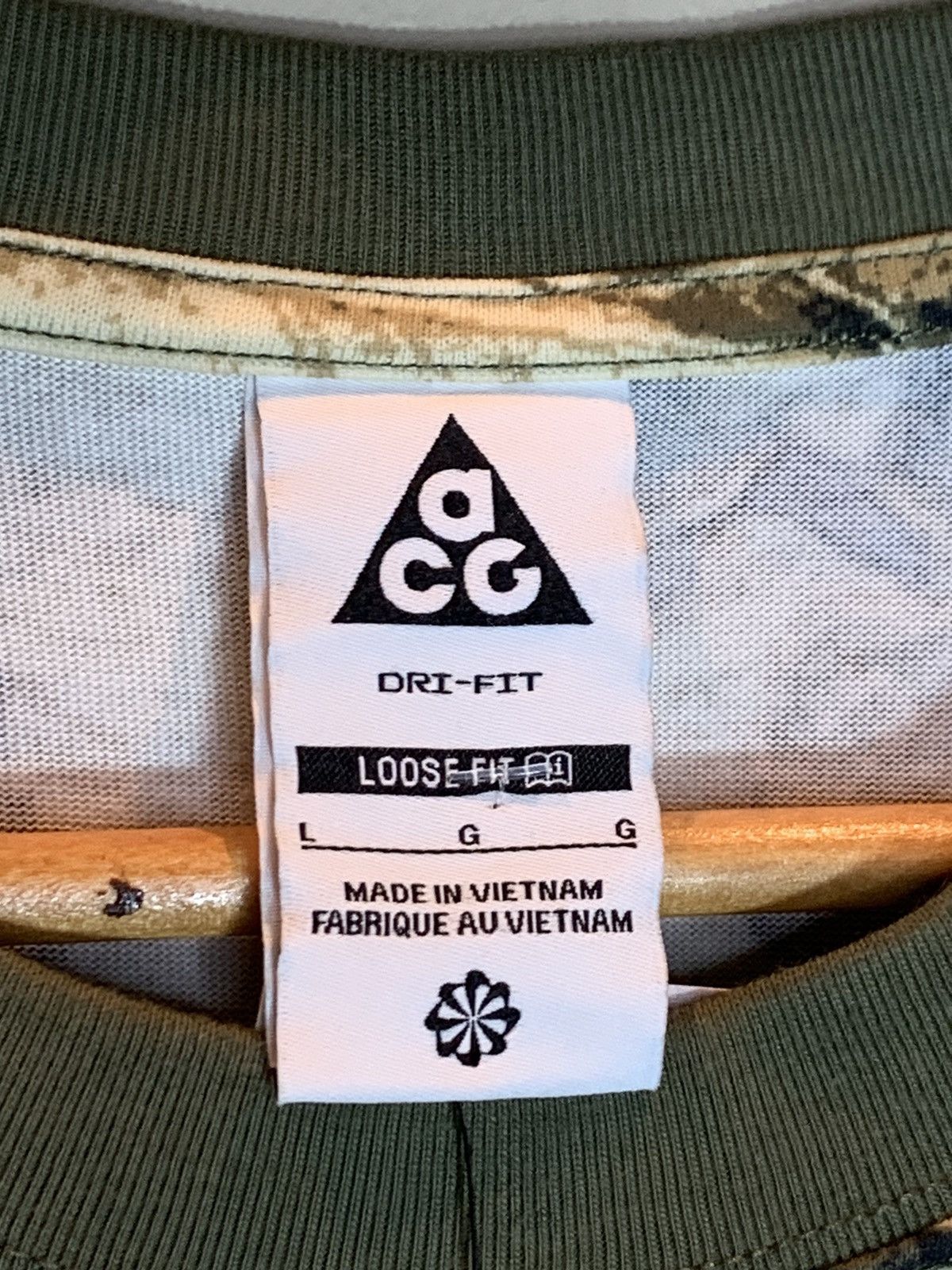 Nike ACG *RARE* New Nike ACG Leafcutter Camouflage T-Shirt - Large Size US L / EU 52-54 / 3 - 8 Thumbnail