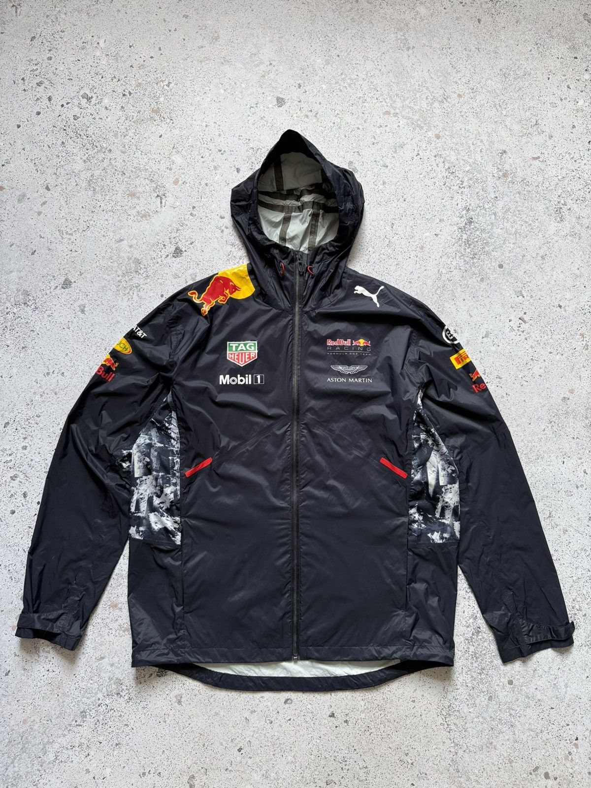 Puma Puma Aston Martin Red Bull Racing f1 rain Jacket Size US XL / EU 56 / 4 - 1 Thumbnail