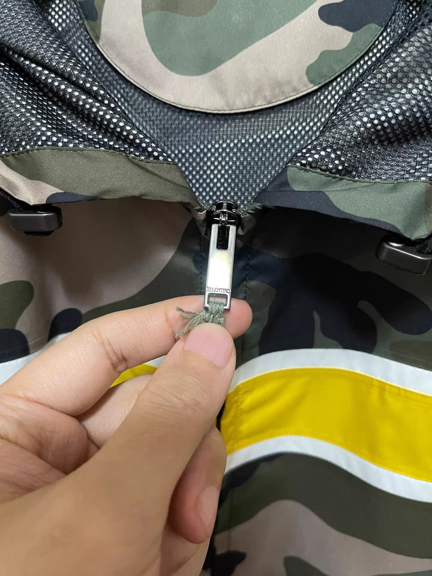 Valentino Camouflage Striped Hooded Light Jacket Size US M / EU 48-50 / 2 - 4 Thumbnail