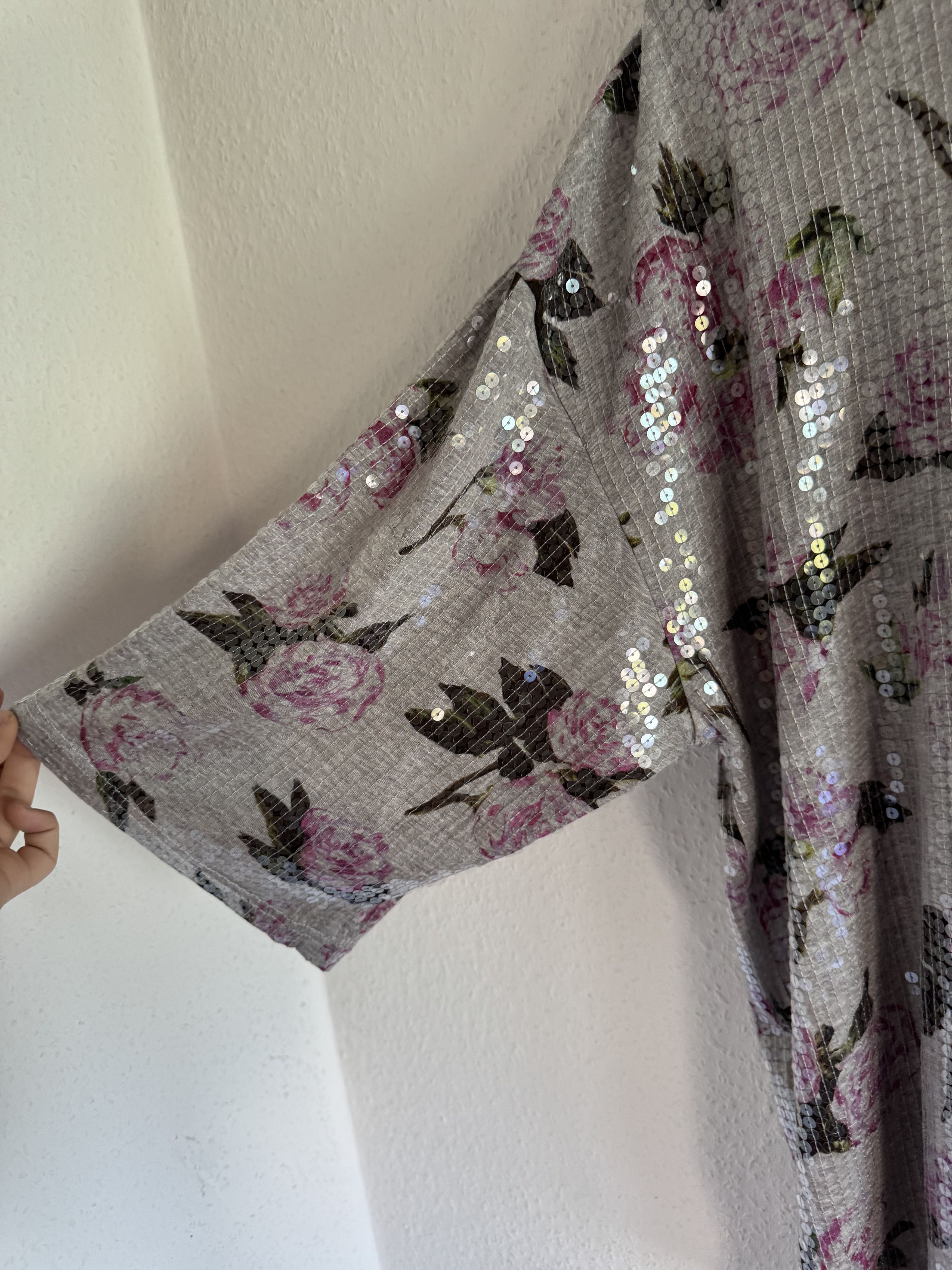 Adidas × Jeremy Scott Sequin Floral Oversized Long Shirt Dress Size US XXL / EU 58 / 5 - 13 Thumbnail