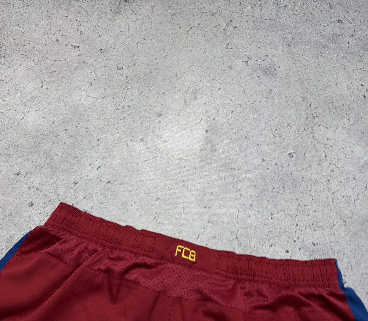 Nike Nike FC Barcelona Vintage Soccer Shorts Y2K Size US 36 / EU 52 - 8 Thumbnail