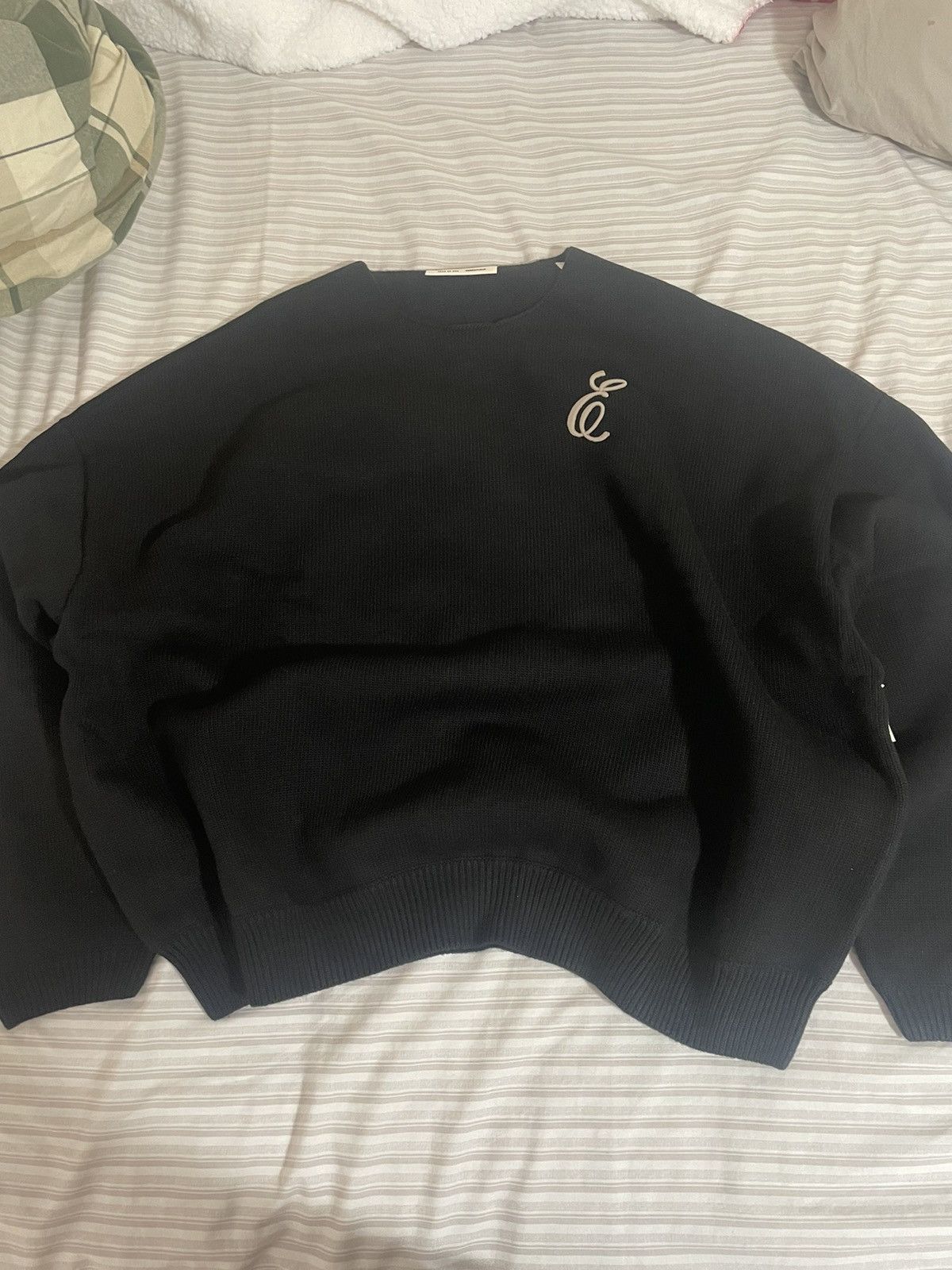 Fear of God Fear of God FW25 Script Crewneck Black Knit Size US XXL / EU 58 / 5 - 2 Thumbnail