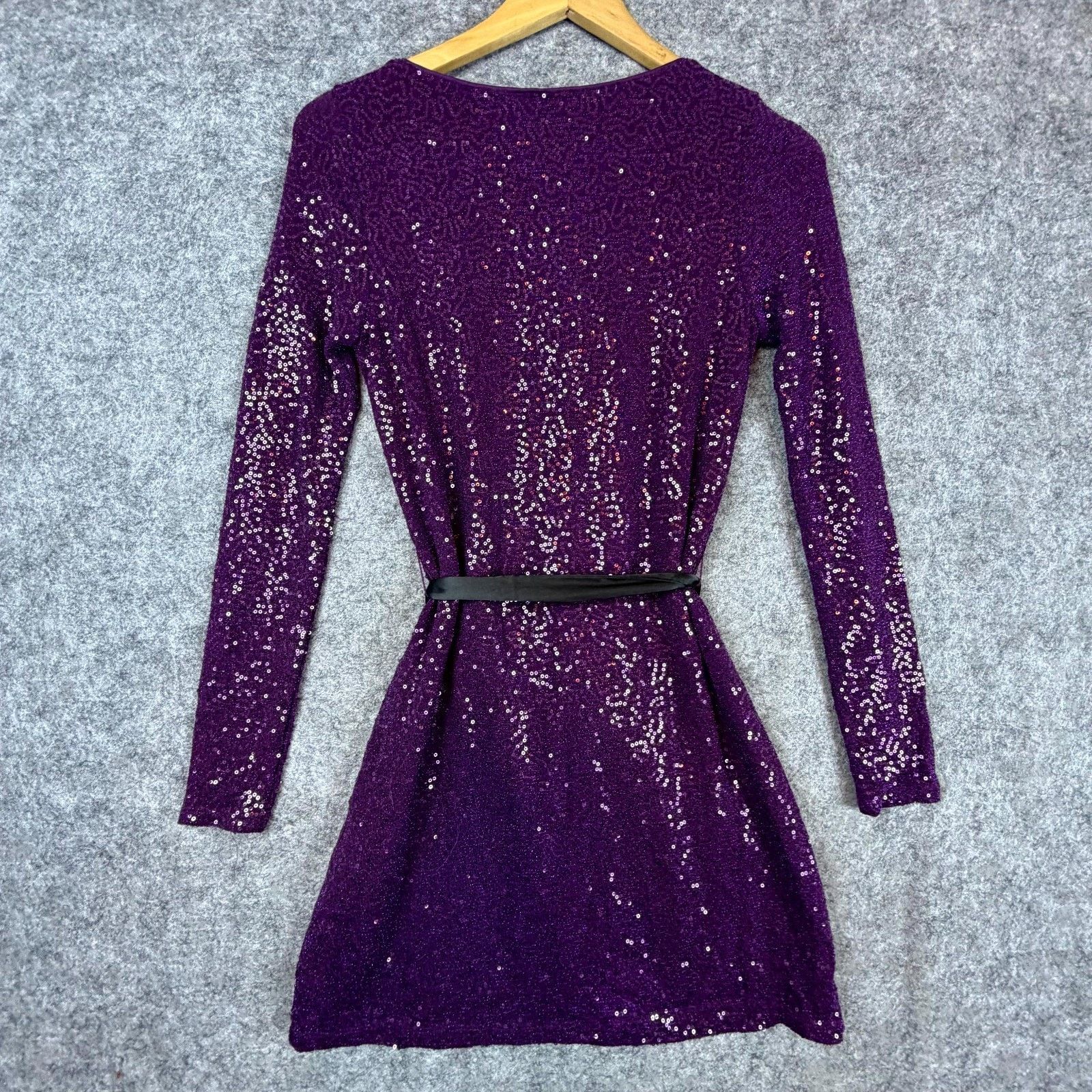 Express Express Bling Dress Womens XS Purple Sequin NYE Sparkle HOCO Size XS / US 0-2 / IT 36-38 - 2 Thumbnail