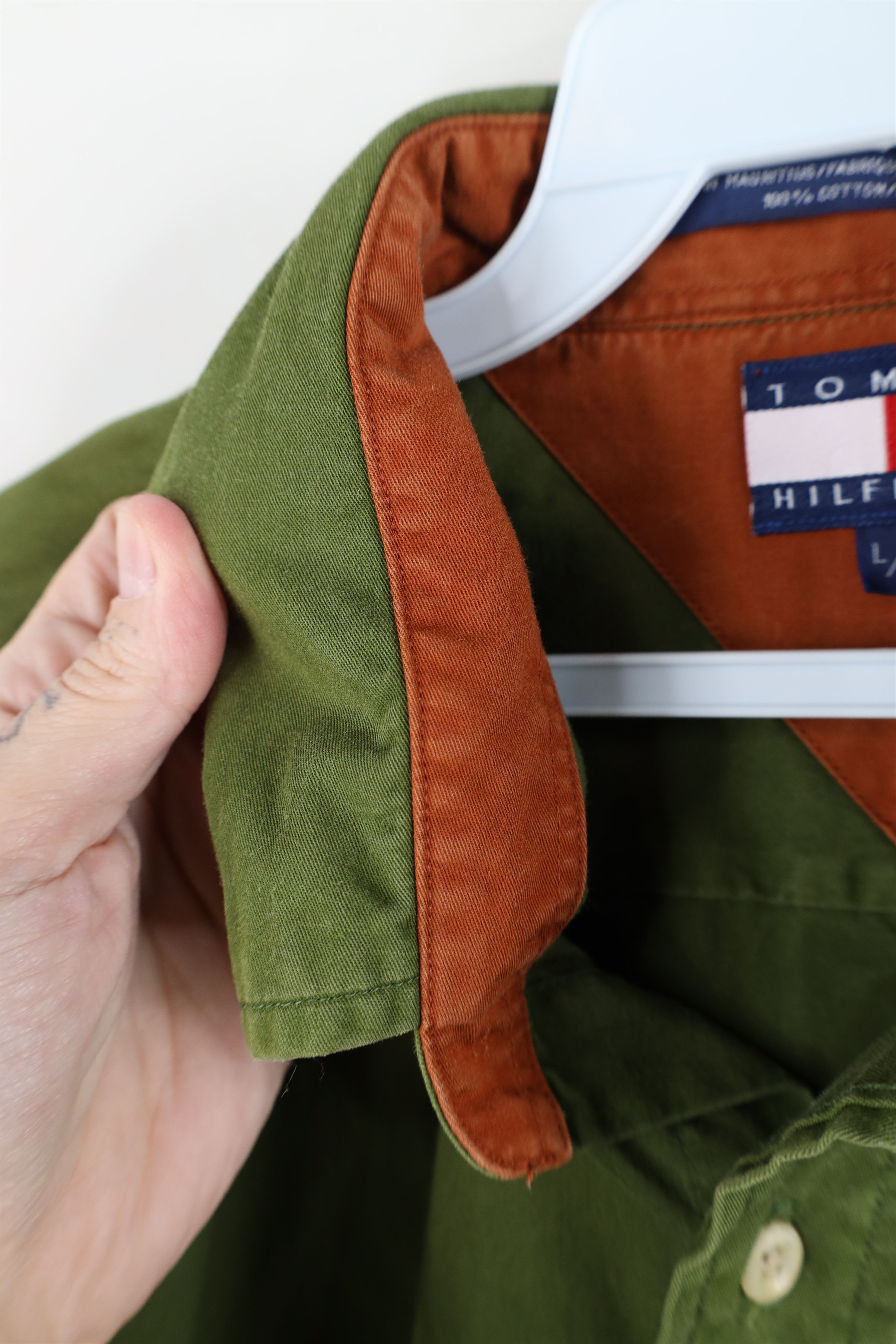 Tommy Hilfiger Vintage 90s Tommy Hilfiger Short Sleeve Button Down Shirt Size US L / EU 52-54 / 3 - 10 Thumbnail