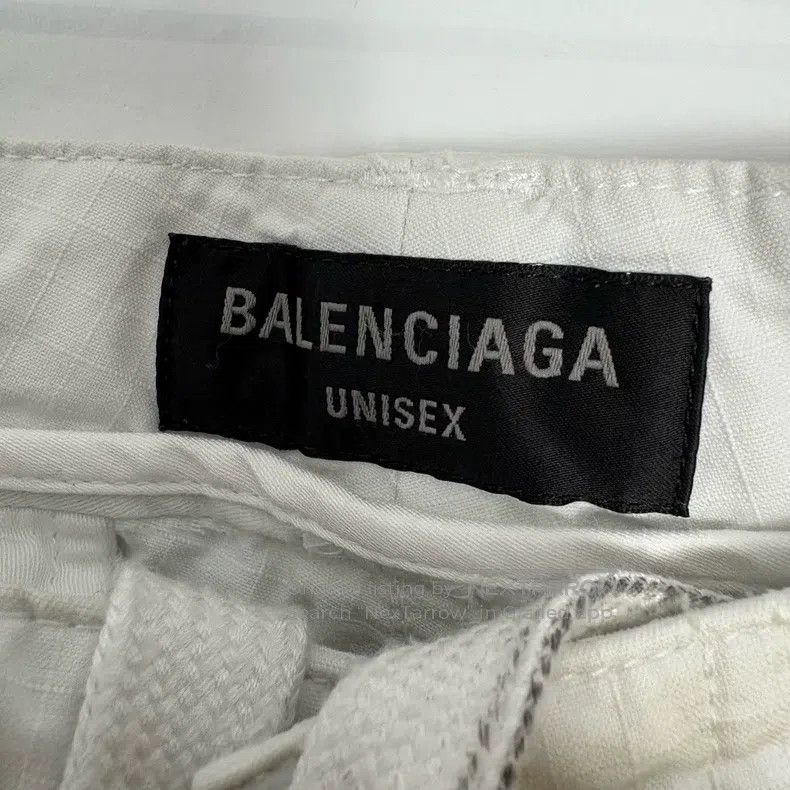 Balenciaga Balenciaga size XS White Distressed Cargo Work Pants Size US 27 - 3 Thumbnail