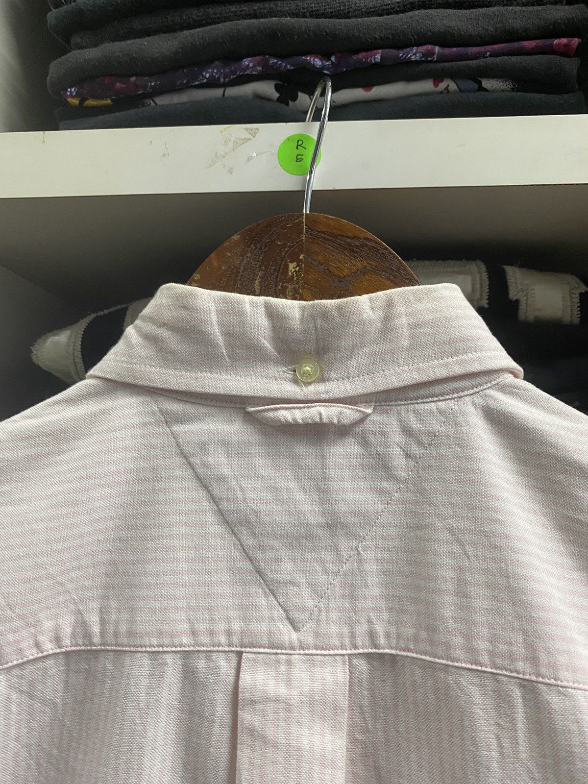 Tommy Hilfiger × Vintage Vintage Tommy Hilfiger Button Up Size US XS / EU 42 / 0 - 11 Thumbnail