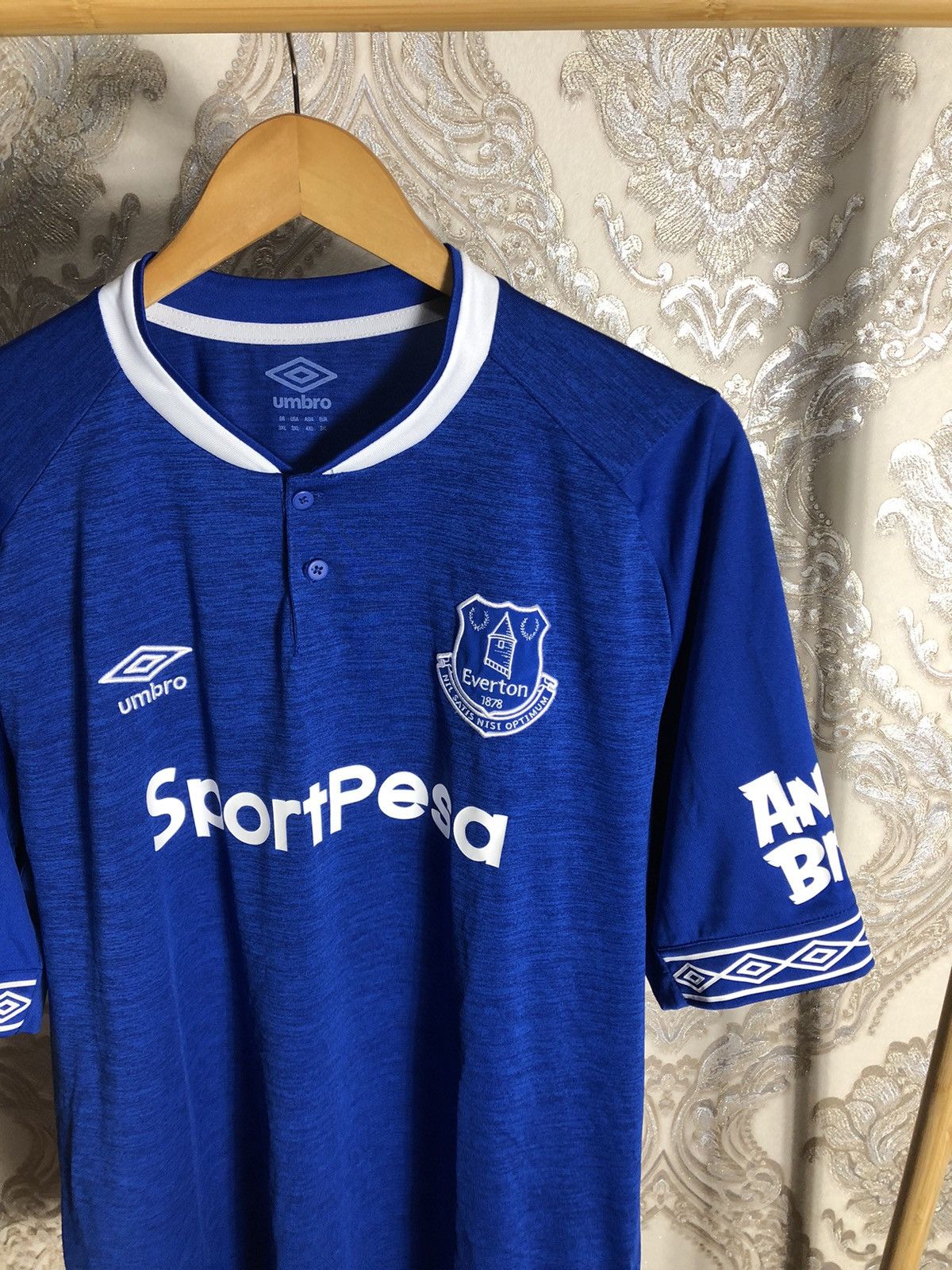 Umbro VINTAGE UMBRO FC EVERTON ENGLAND SOCCER JERSEY RETRO Y2K 90s Size US XXL / EU 58 / 5 - 2 Thumbnail