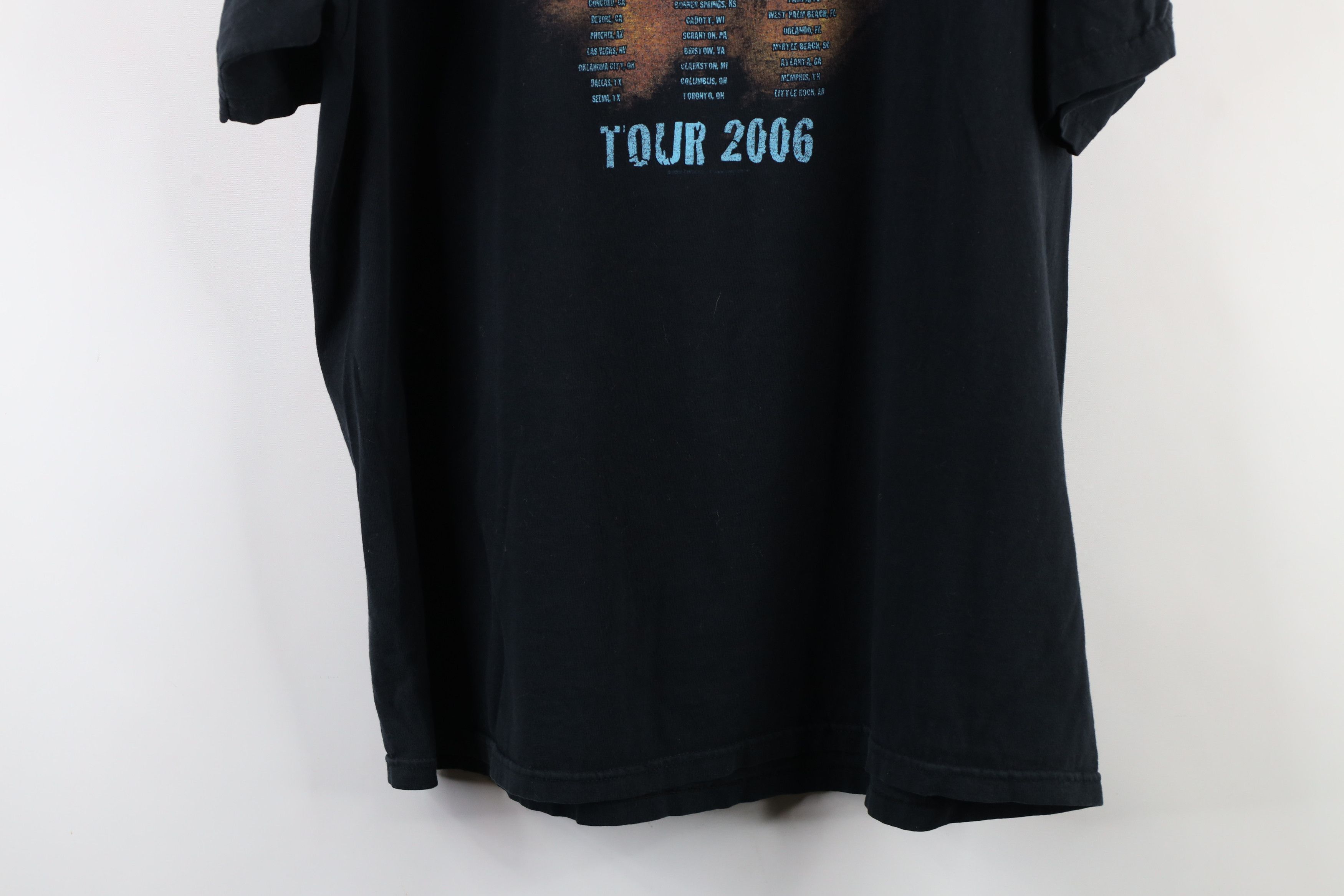 Vintage Vintage Y2K 2006 Tour Cinderella Band Short Sleeve T-Shirt Size US XL / EU 56 / 4 - 13 Thumbnail
